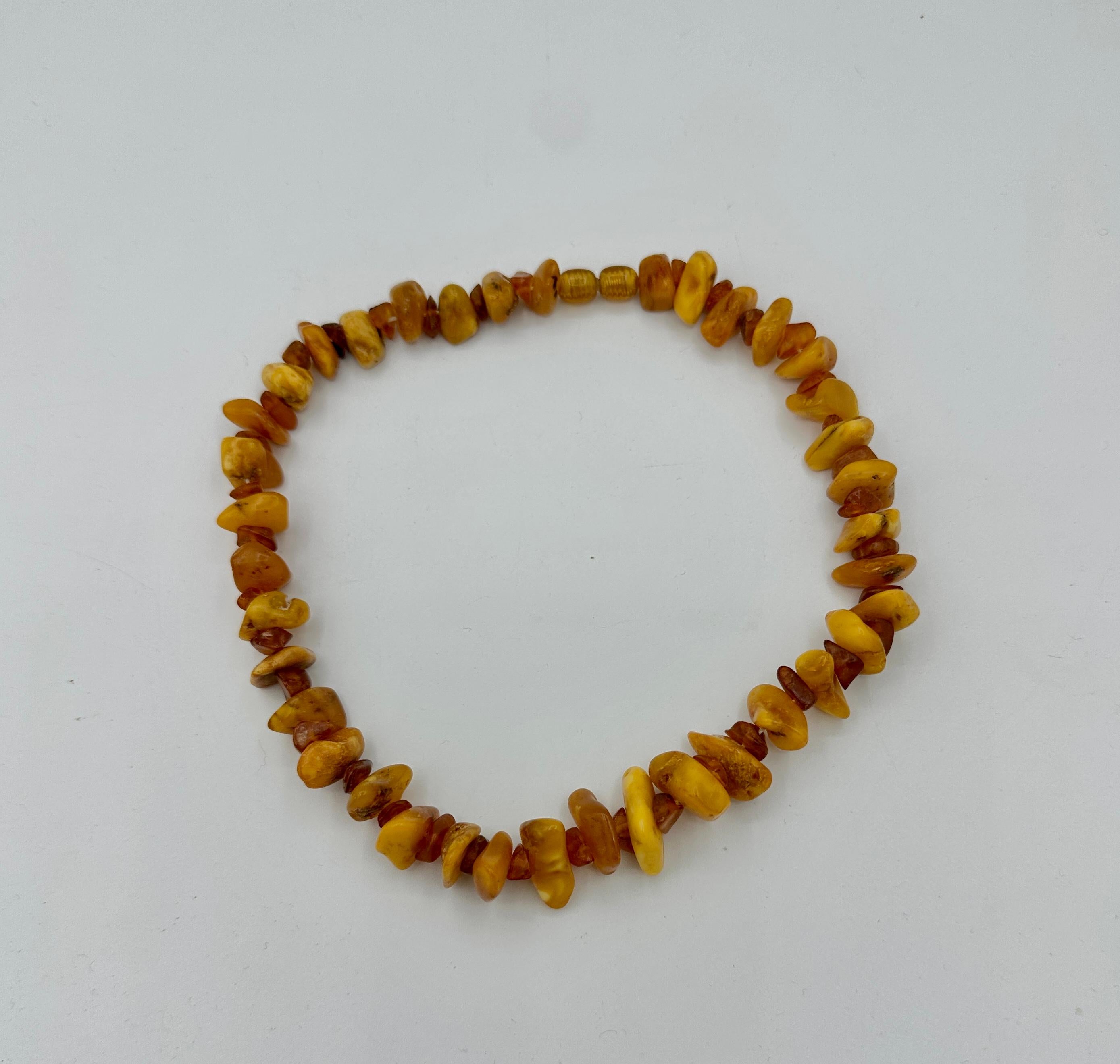 Olivia Newton-John Estate Personal Egg Yolk Collier en ambre naturel garantie Excellent état - En vente à New York, NY