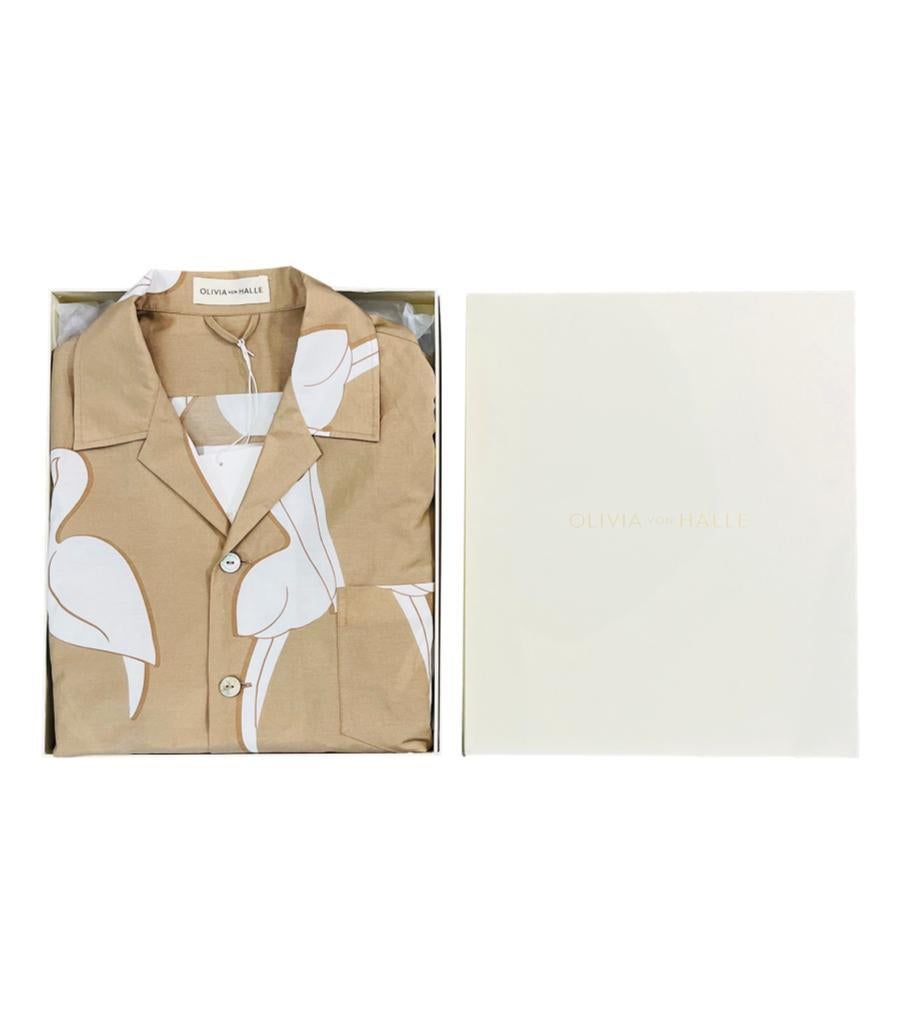 Brand New - Olivia Von Halle Cotton & Silk Pelican Print Pyjamas

Biscuit tone and white button up and cropped leg pyjama set.

Size - S

Condition - Brand New In Box With Labels

Composition - Cotton, Silk 

Comes With - Box