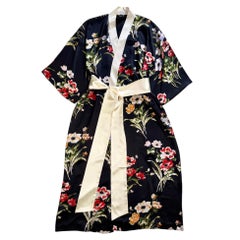 OLIVIA VON HALLE Vestaglia Kimono in seta con stampa floreale nera OS