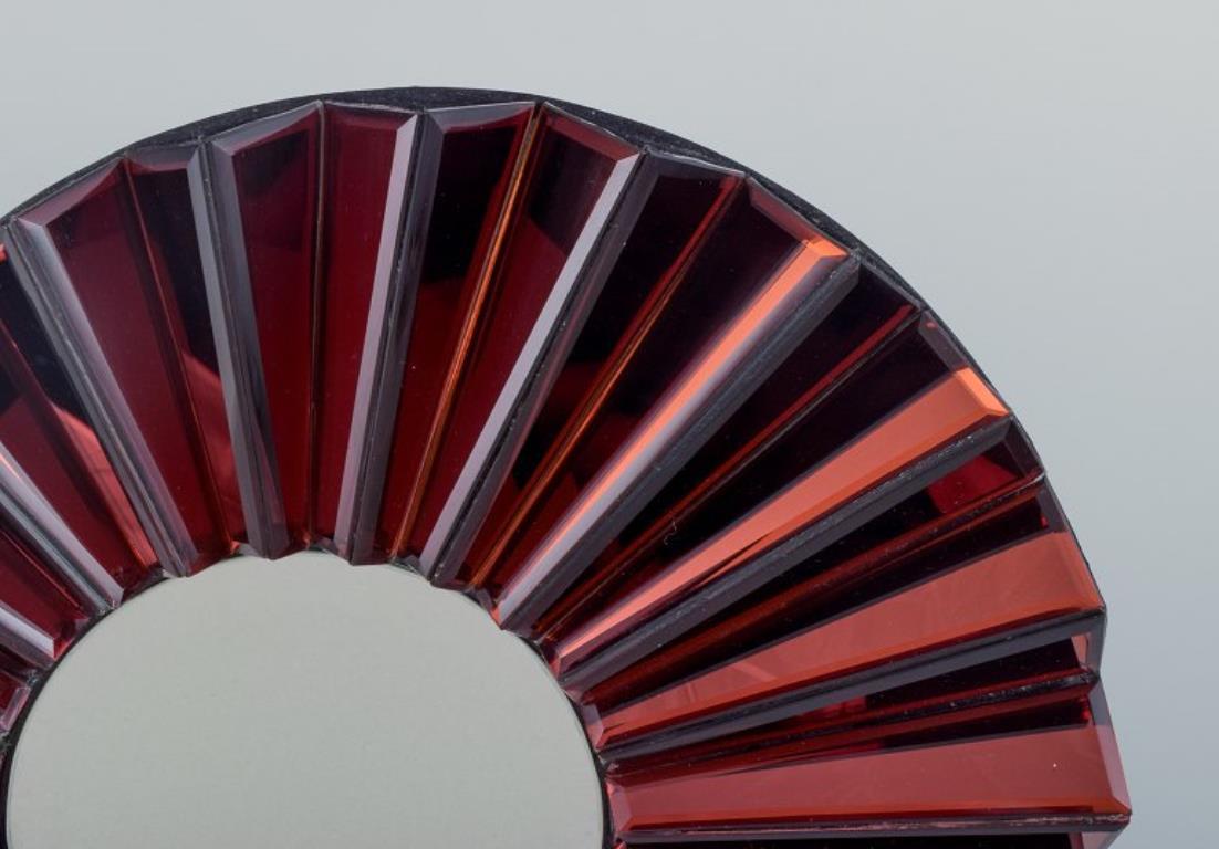 Français Olivier de Schrijver, designer français. Miroir mural futuriste 