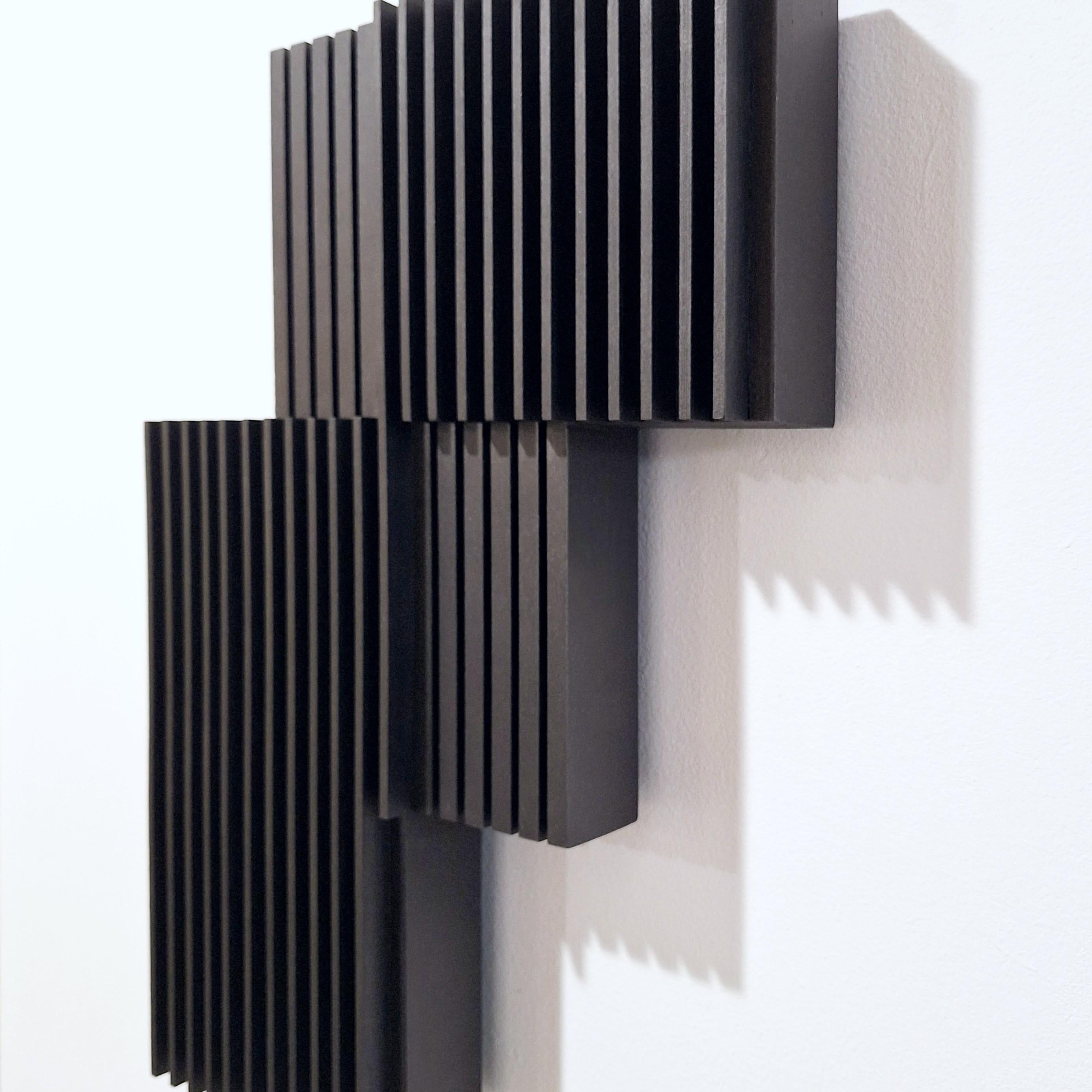 Carré vertical I - pittura geometrica contemporanea moderna in rilievo - Abstract Sculpture Marrone di Olivier Julia
