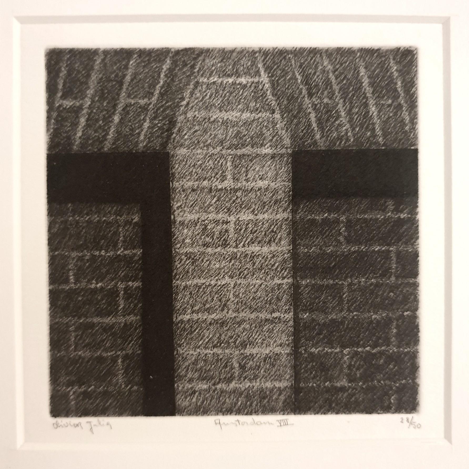 Amsterdam VIII. S. 28/50 - Museumsglas gerahmter schwarz-weißer Aquatinta-Radierung (Beige), Abstract Print, von Olivier Julia