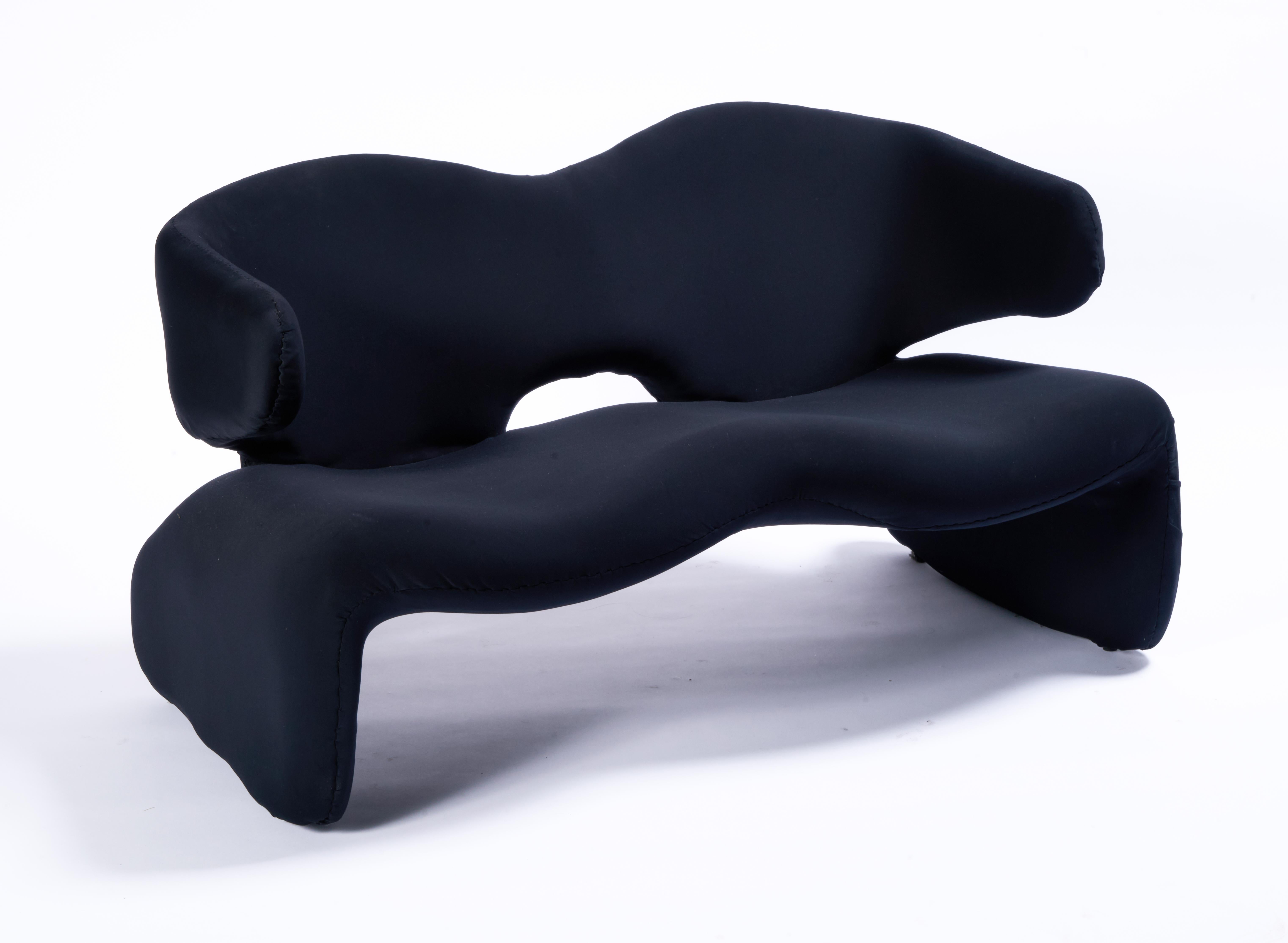 Tissu Olivier Morgue Djinn Sofa en vente