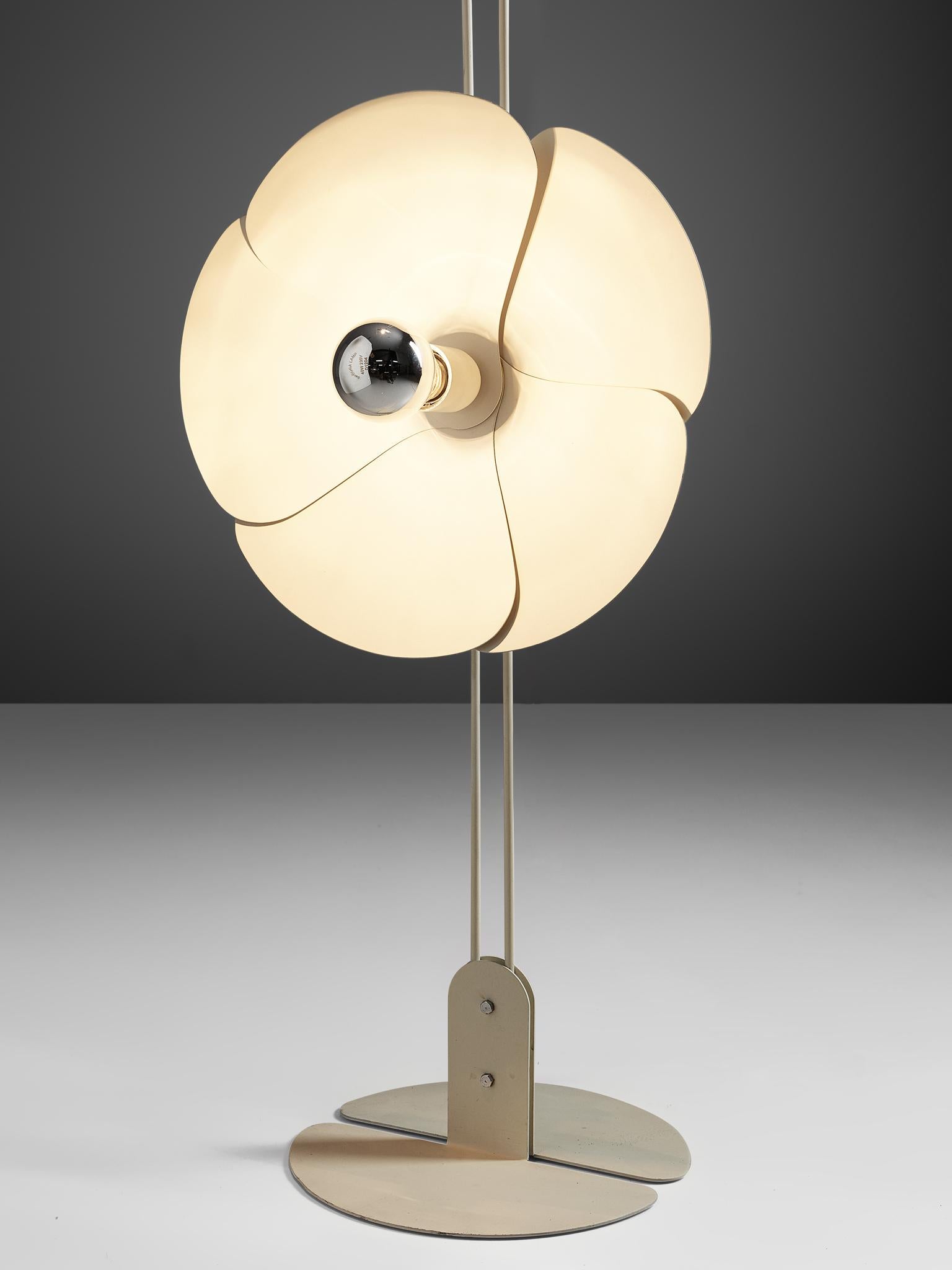 Olivier Mourgue Flower Lamp, France, 1967 1