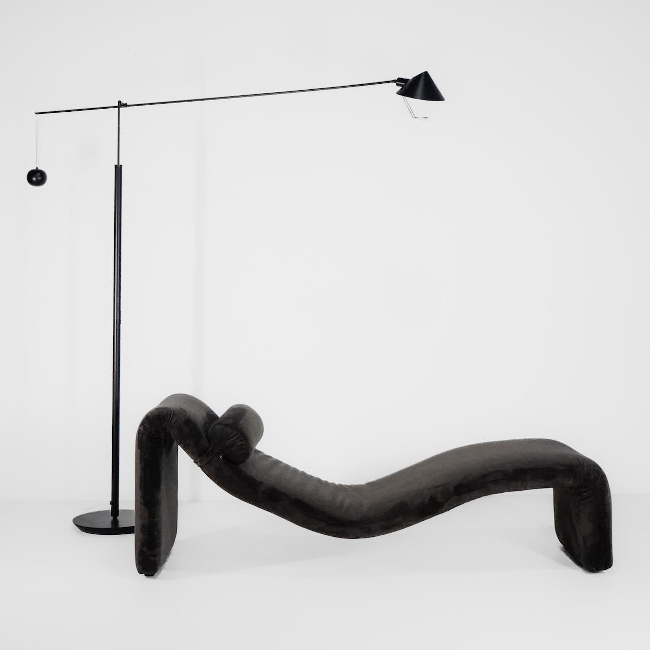 Olivier Mourgue Airborne International France Djinn Chaise Longue Upholstered For Sale 2