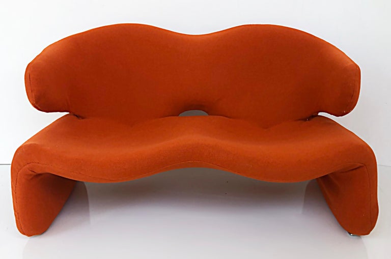 Olivier Mourgue Airborne International France Djinn Loveseat circa 1965

Offered for sales is a rare Olivier Mourgue loveseat designed c1965 for Airborne International France.  These designs were featured in the 1968 film classic 2001 Space Odyssey