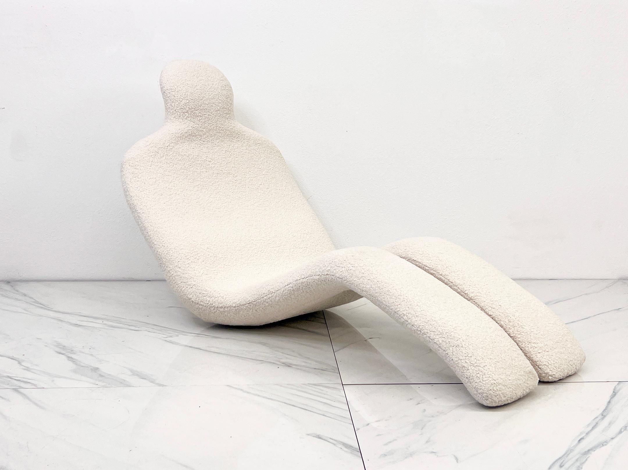 Space Age Olivier Mourgue Bouloum Human Form Lounge Chair, Ivory Boucle, France, 1970's