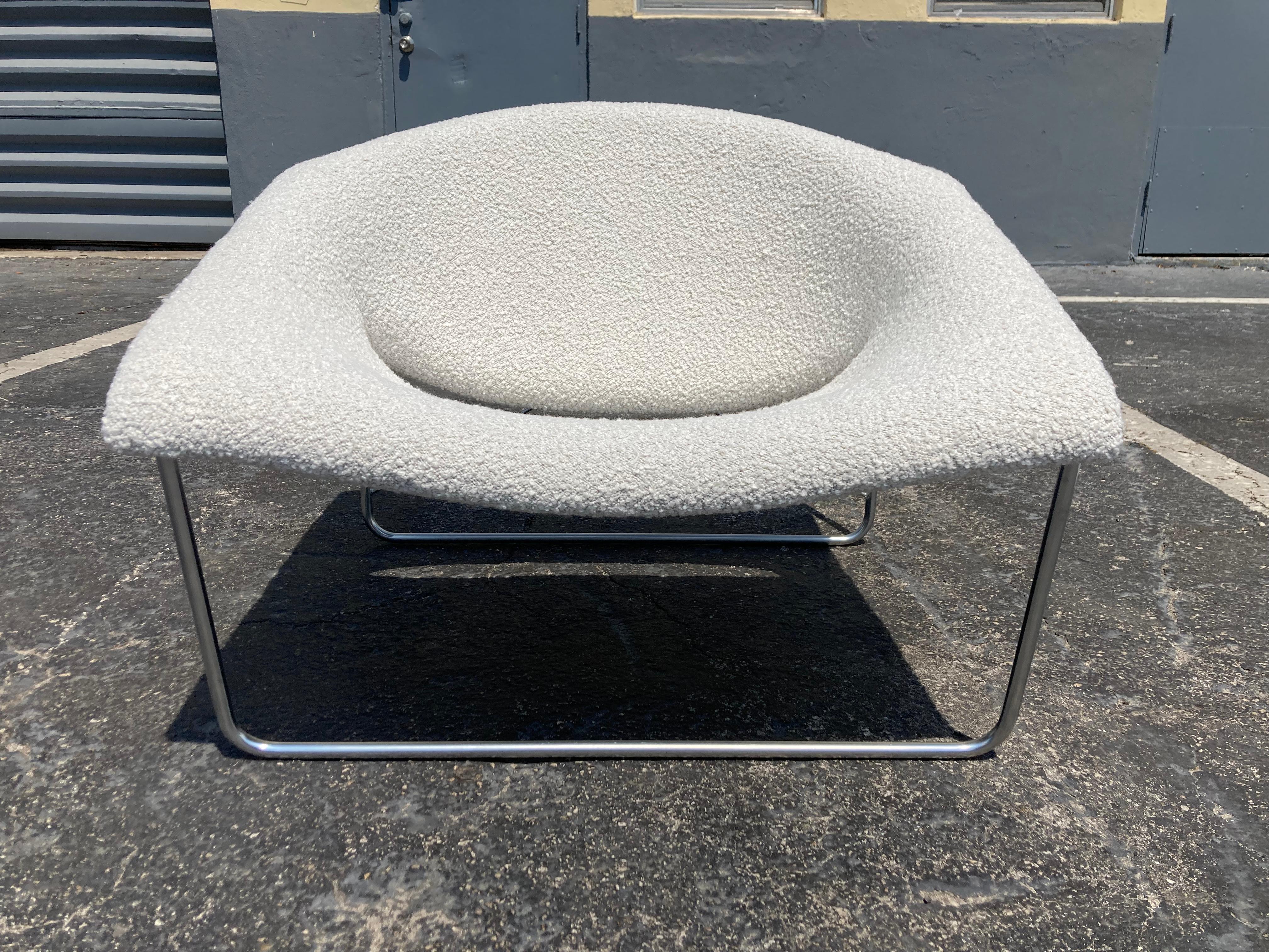 Iconic 'Cubique' chair designed by Olivier Mourgue for Airborne International, France. Chromed tubular steel, fiberglass body with foam and new boucle fabric. Ready for a new home.