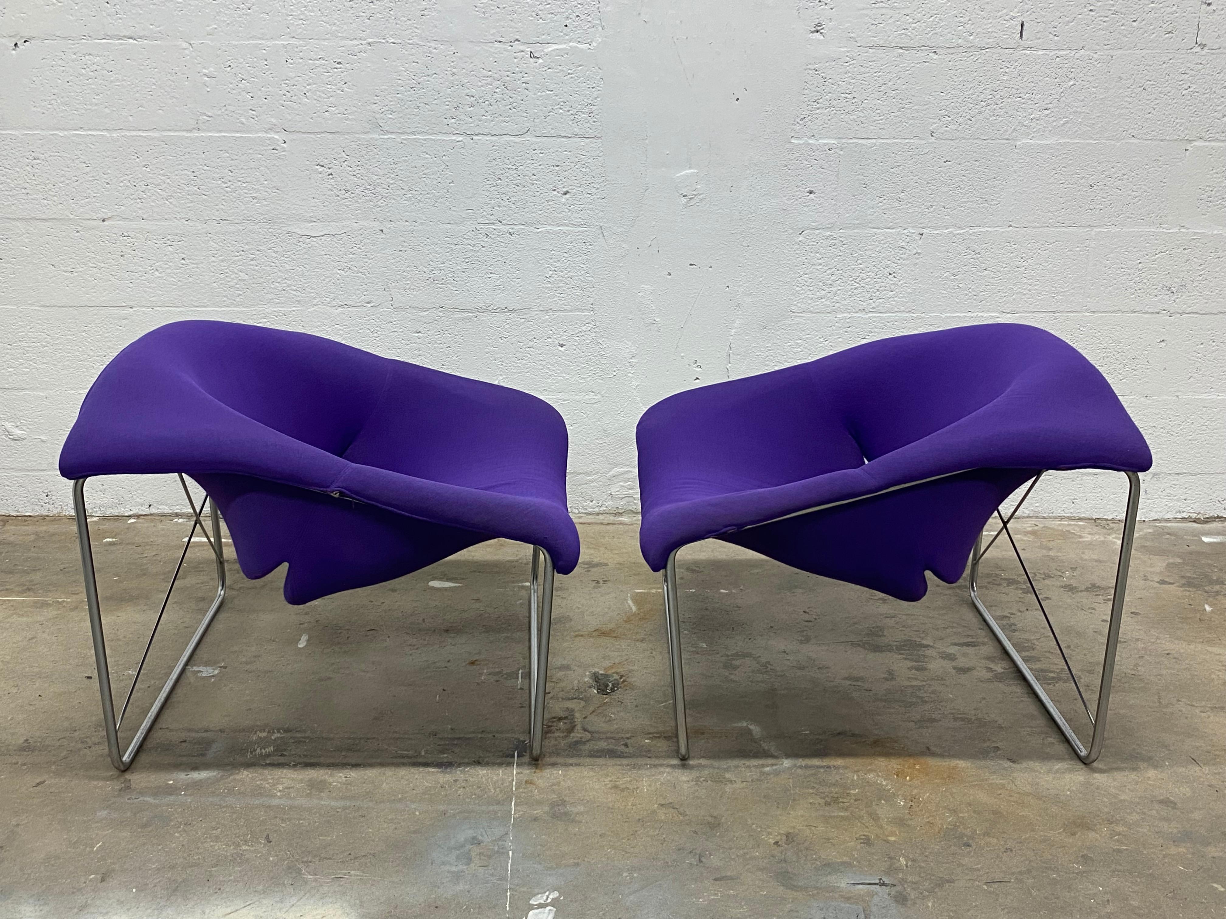 Olivier Mourgue 'Cubique' Lounge Chairs by Airborne International, a Pair 2