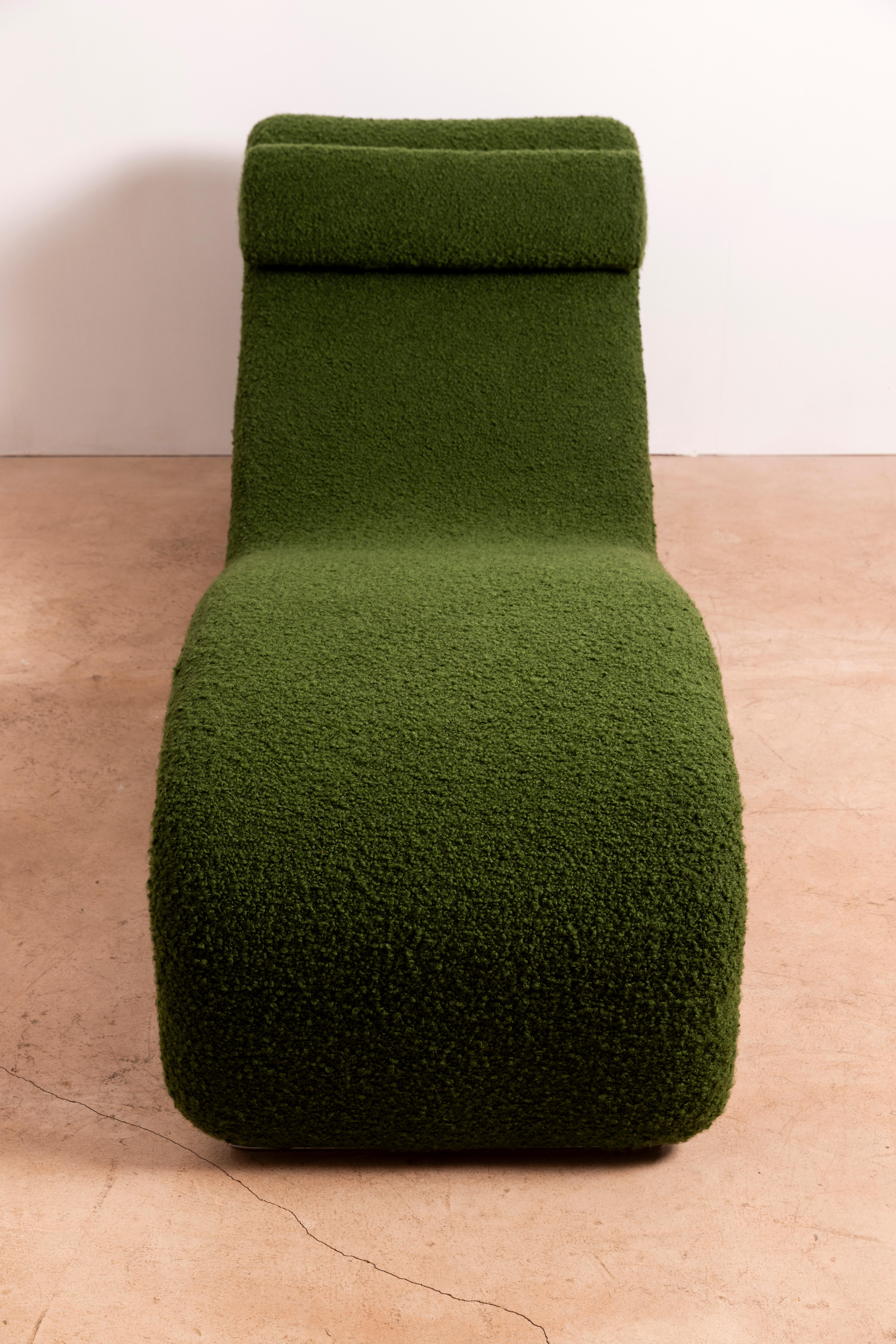 Olivier Mourgue Djinn Chaise Longue für Airborne mit Stoff von Pierre Frey (Moderne der Mitte des Jahrhunderts) im Angebot