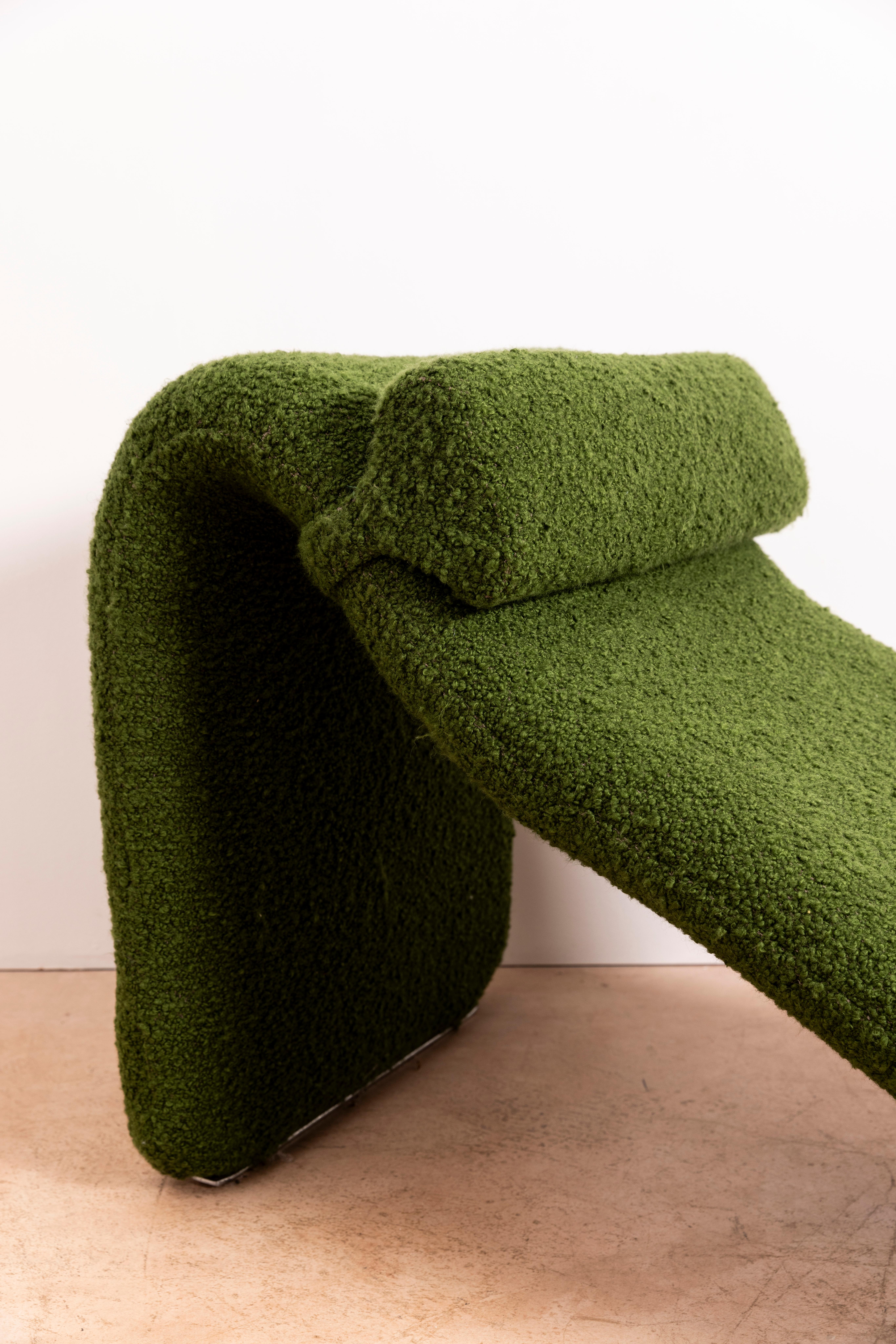 Olivier Mourgue Djinn Chaise Longue für Airborne mit Stoff von Pierre Frey (Ende des 20. Jahrhunderts) im Angebot