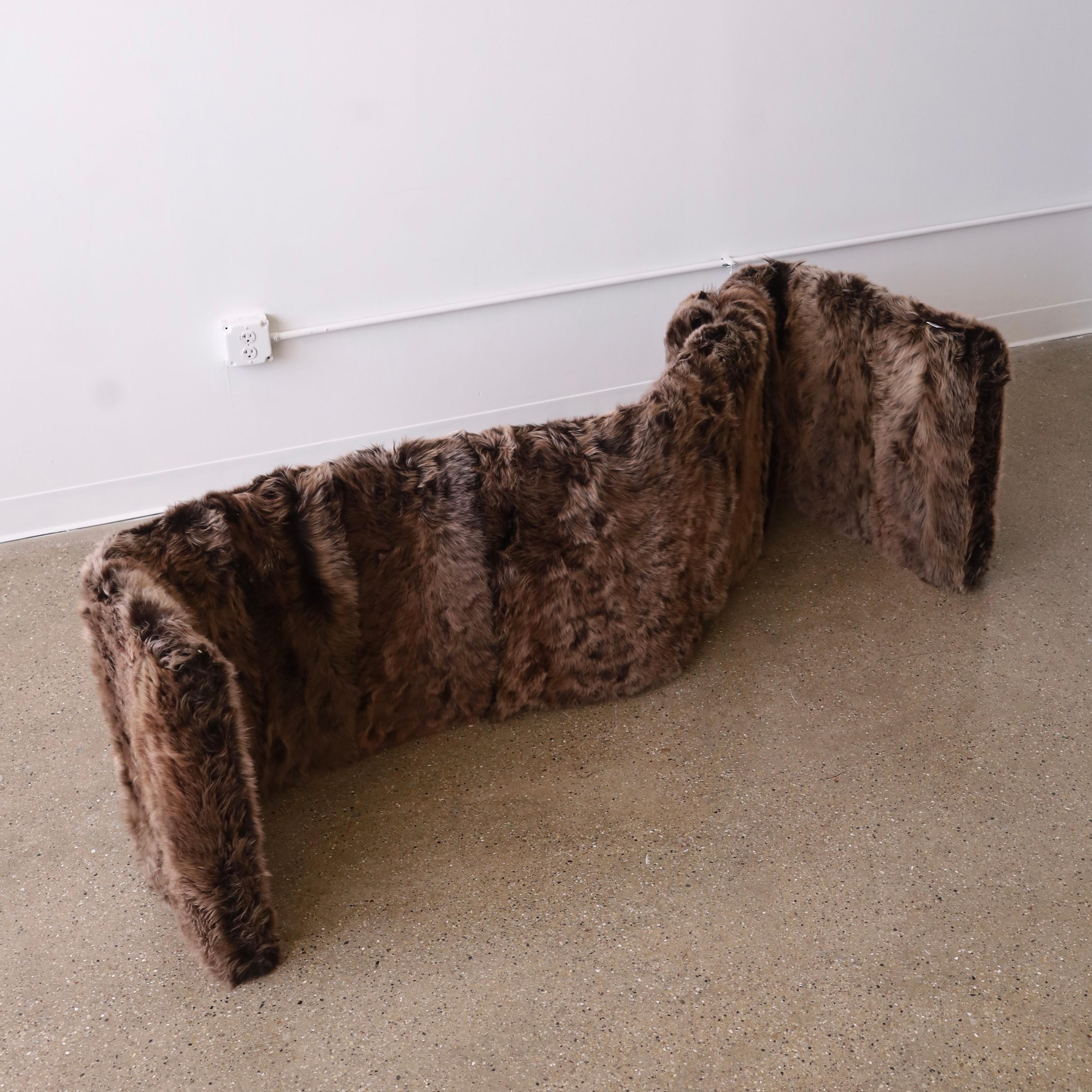 Olivier Mourgue Djinn Chaiselongue aus Toscana-Pelz (Space Age) im Angebot