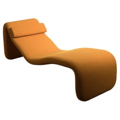 Olivier Mourgue 'Djinn' Chaiselongue 'Djinn' Neu gepolsterter britischer Wollstoff