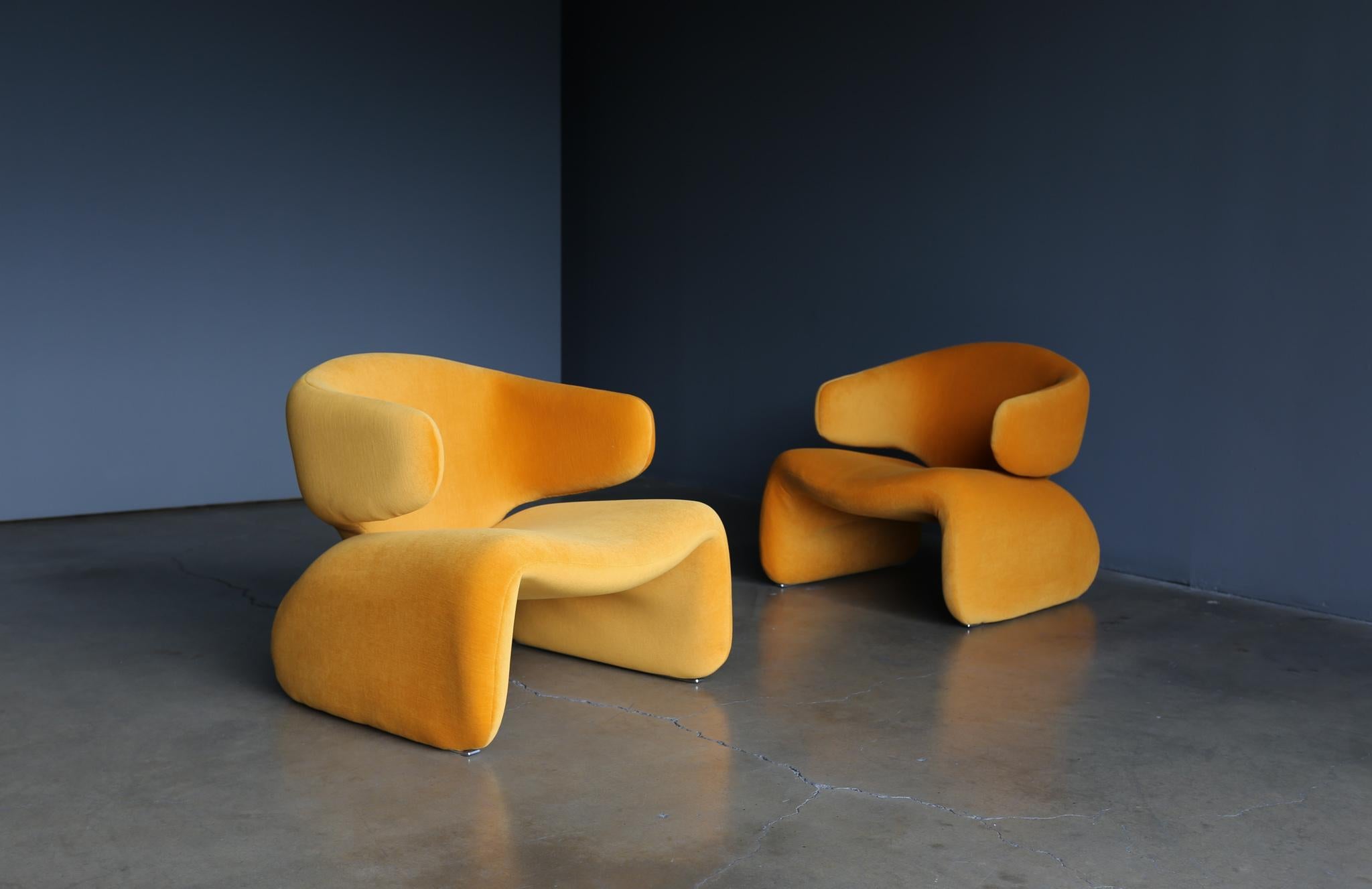 French Olivier Mourgue “Djinn” Lounge Chairs for Airborne, circa 1964