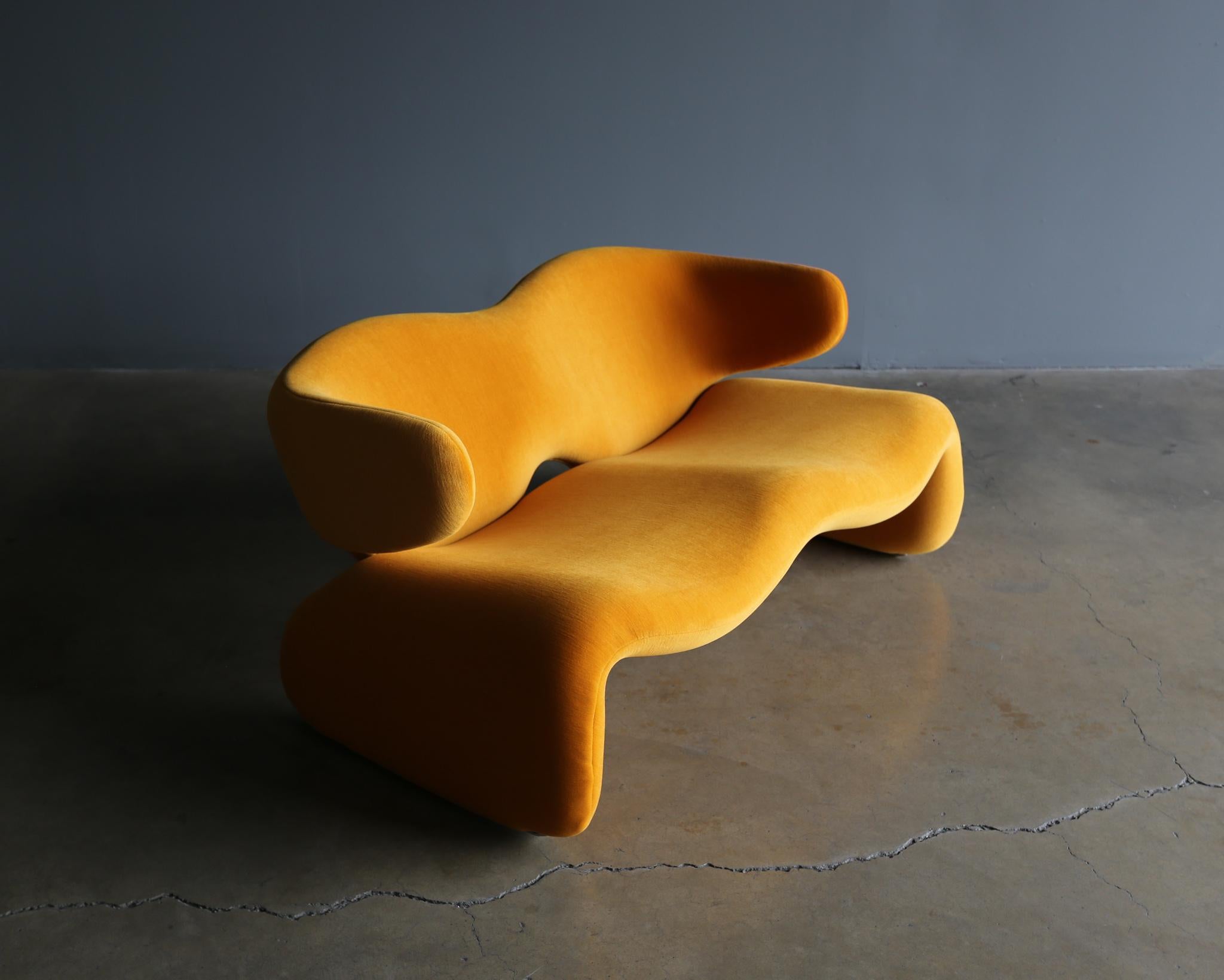 Olivier Mourgue “Djinn” Settee for Airborne, Circa 1964 6