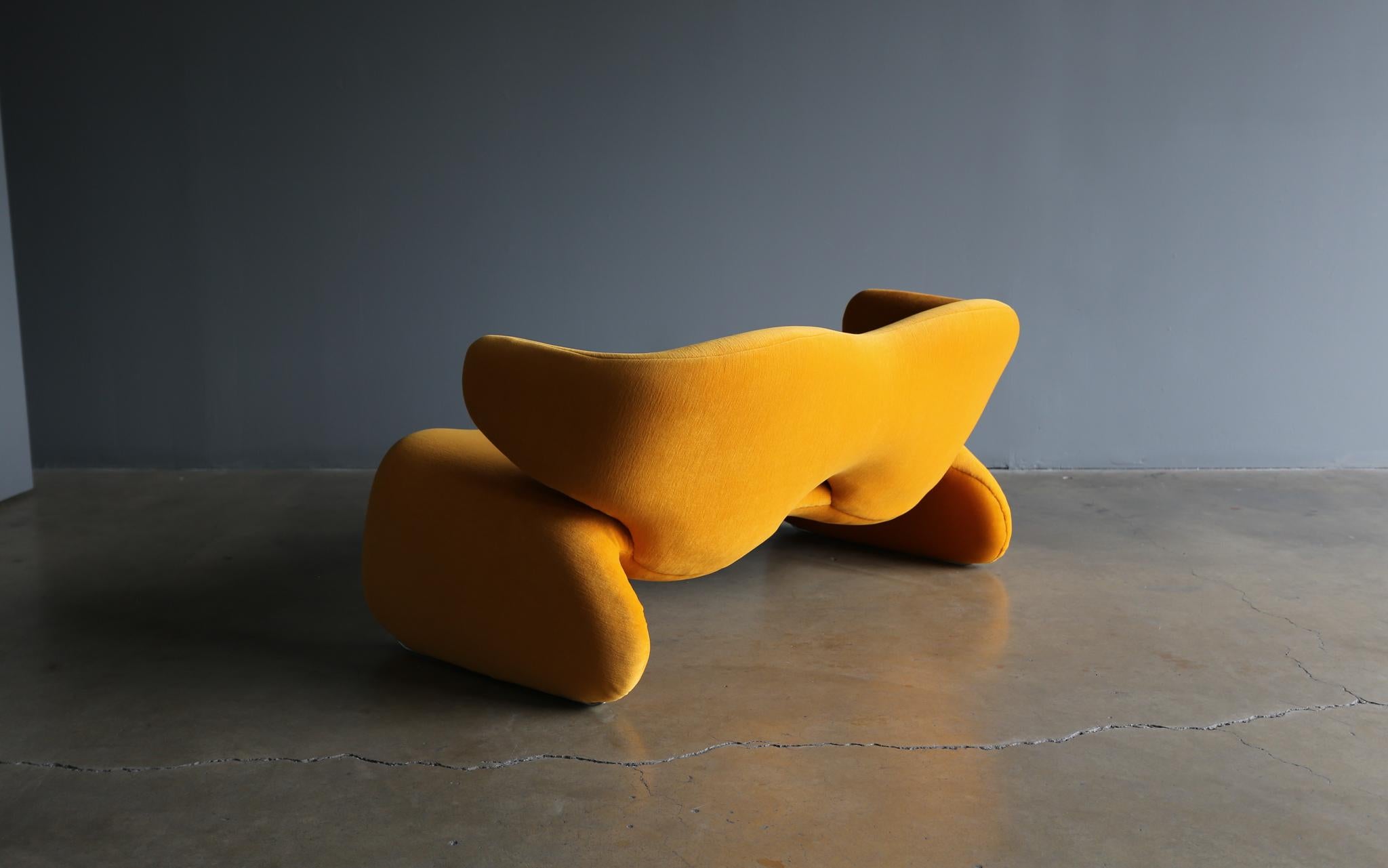 Olivier Mourgue “Djinn” Settee for Airborne, Circa 1964 8