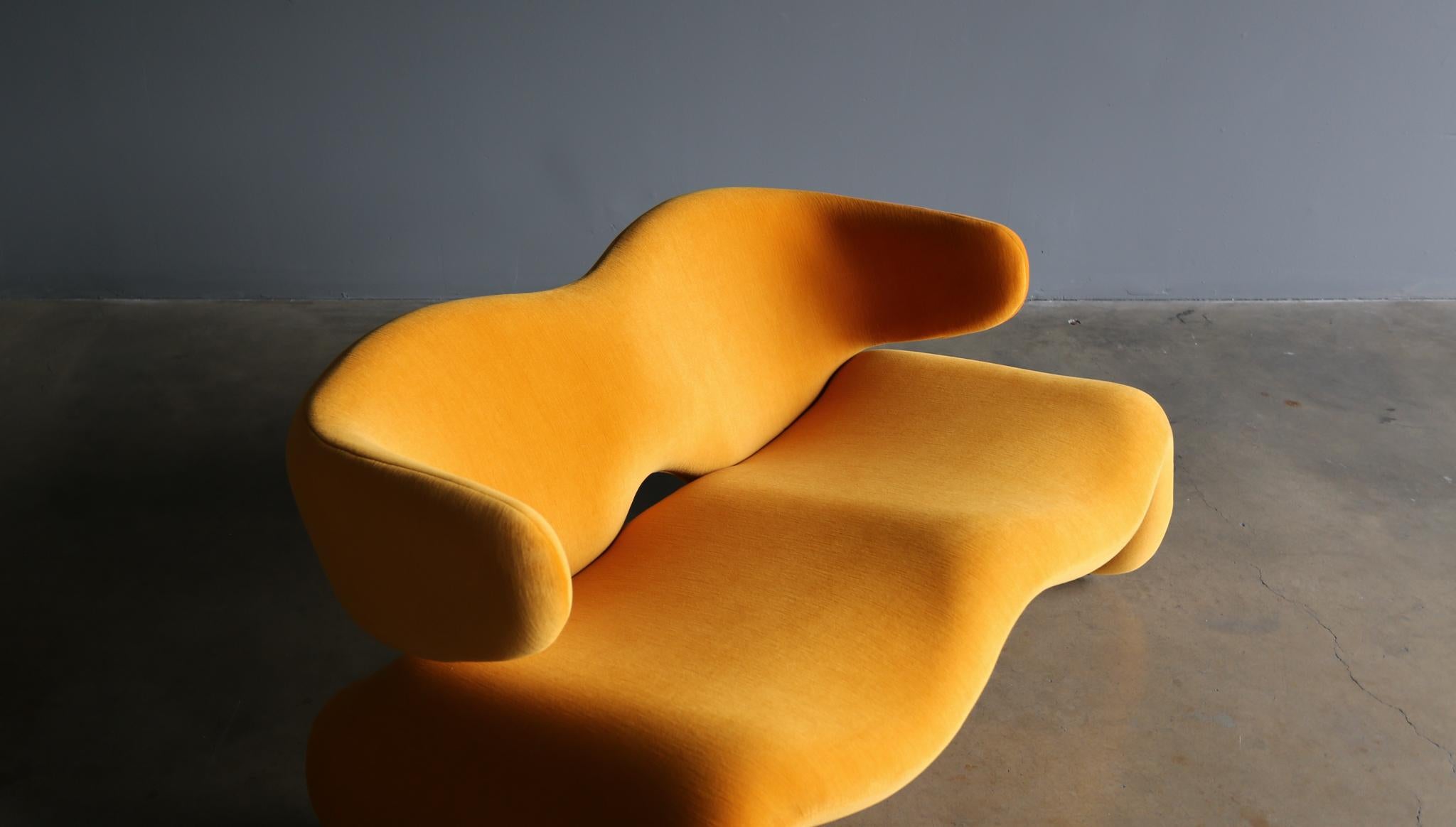 French Olivier Mourgue “Djinn” Settee for Airborne, Circa 1964