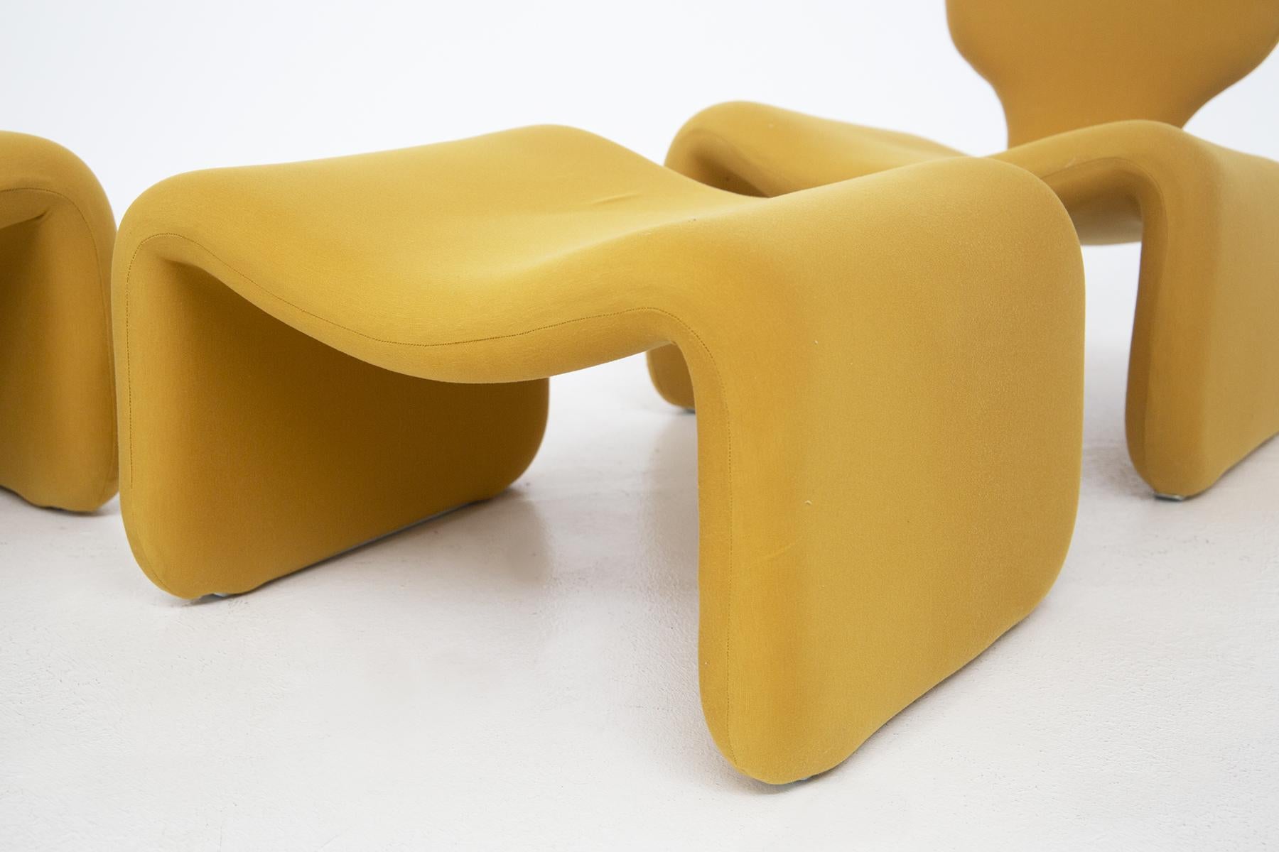 Olivier Mourgue Pair of Chaise Longue Djinn Model in Yellow Fabric 3