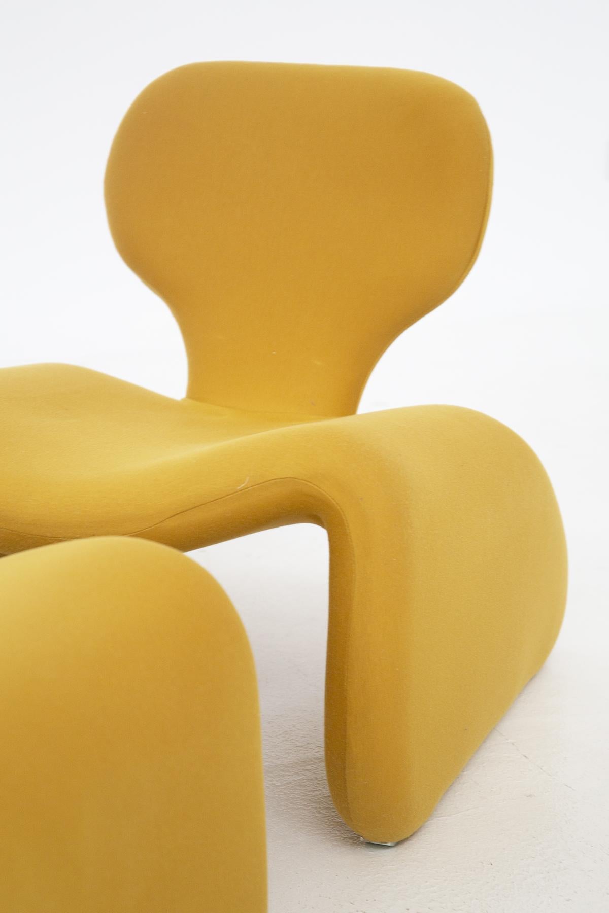 Olivier Mourgue Pair of Chaise Longue Djinn Model in Yellow Fabric 4