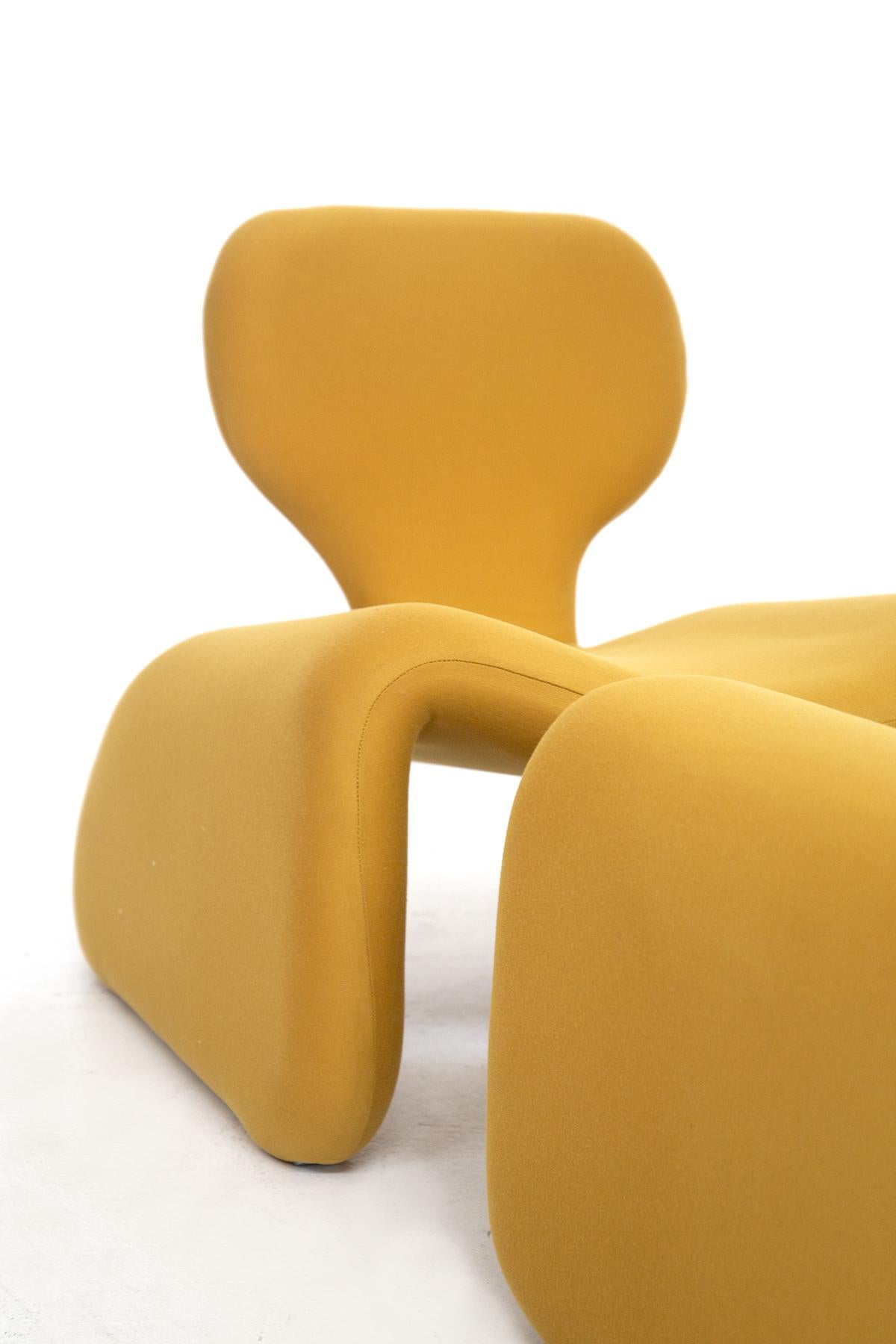 Mid-20th Century Olivier Mourgue Pair of Chaise Longue Djinn Model in Yellow Fabric