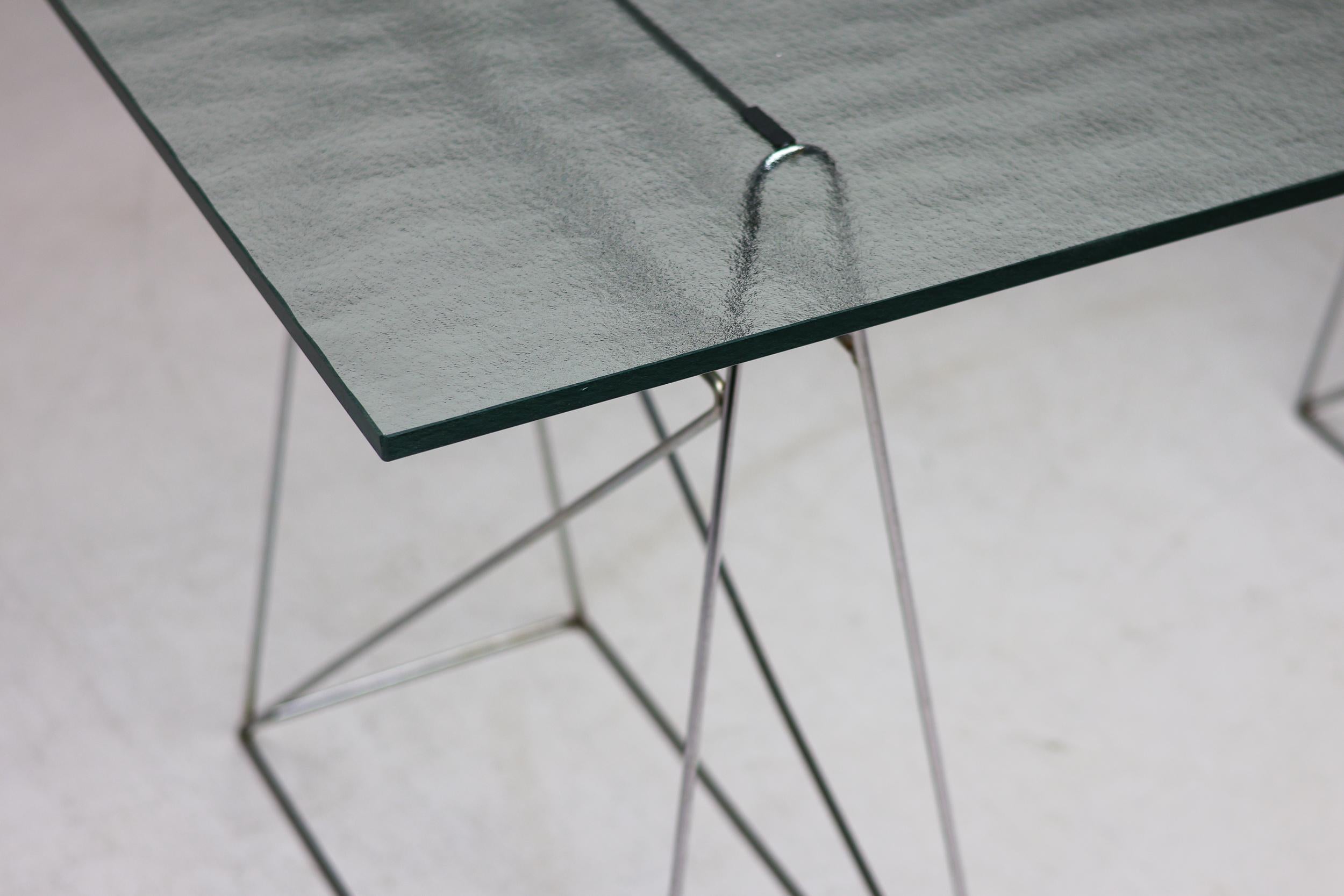 Olivier Mourgue Schreibtisch aus strukturiertem Kristallglas im Angebot 3