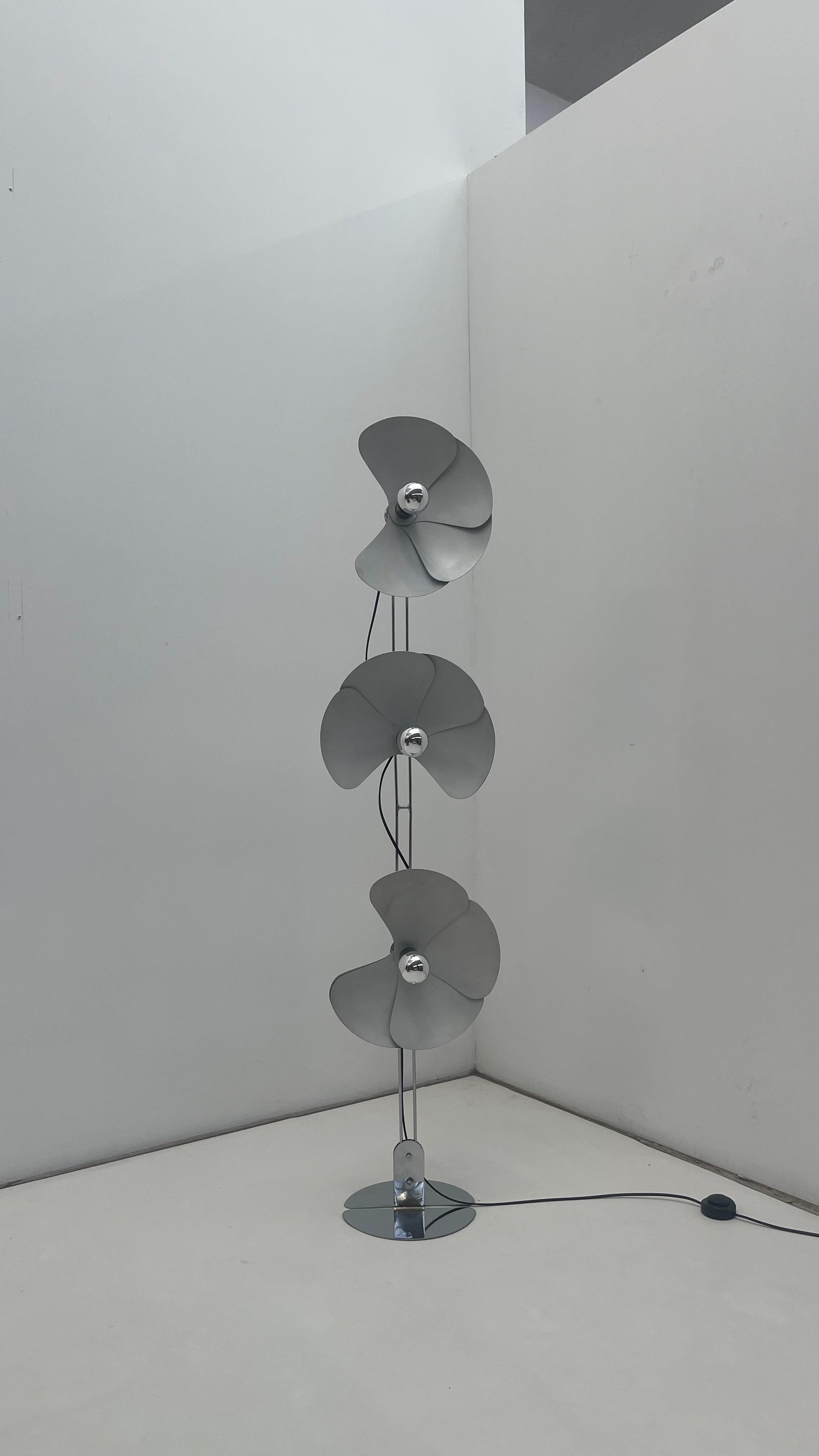 Lampada a triplo fiore di Olivier Mourgue per Disderot in vendita 6