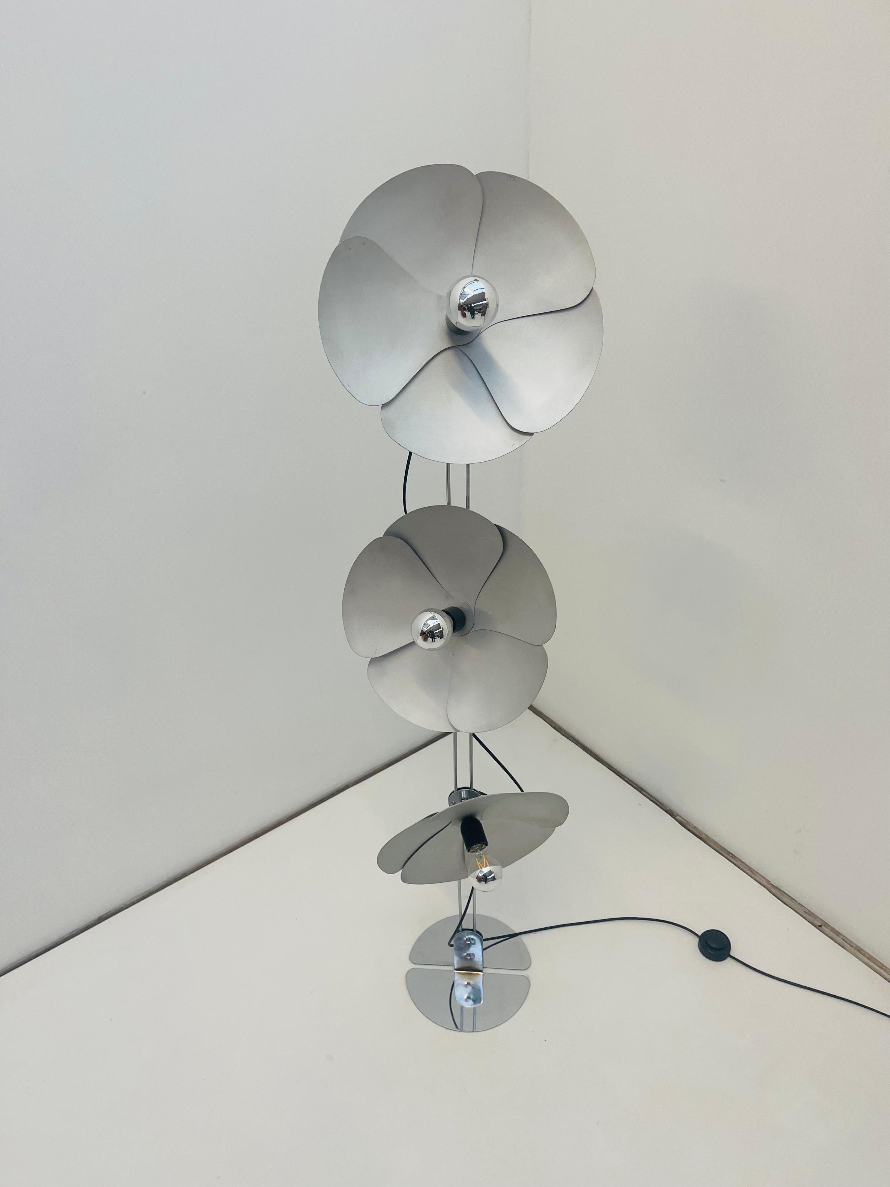 Lampada a triplo fiore di Olivier Mourgue per Disderot in vendita 12
