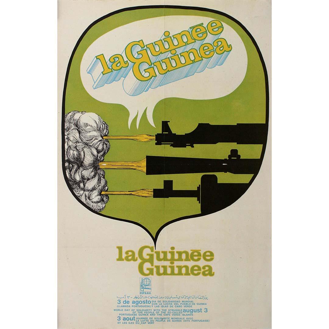 ca. 1970 politisches Plakat von Olivio Martines für OSPAAAL - Guinea – Print von Olivio Martinez