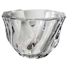 Bol en cristal de petite résidence scandinave moderne d'Olle Alberius pour Orrefors