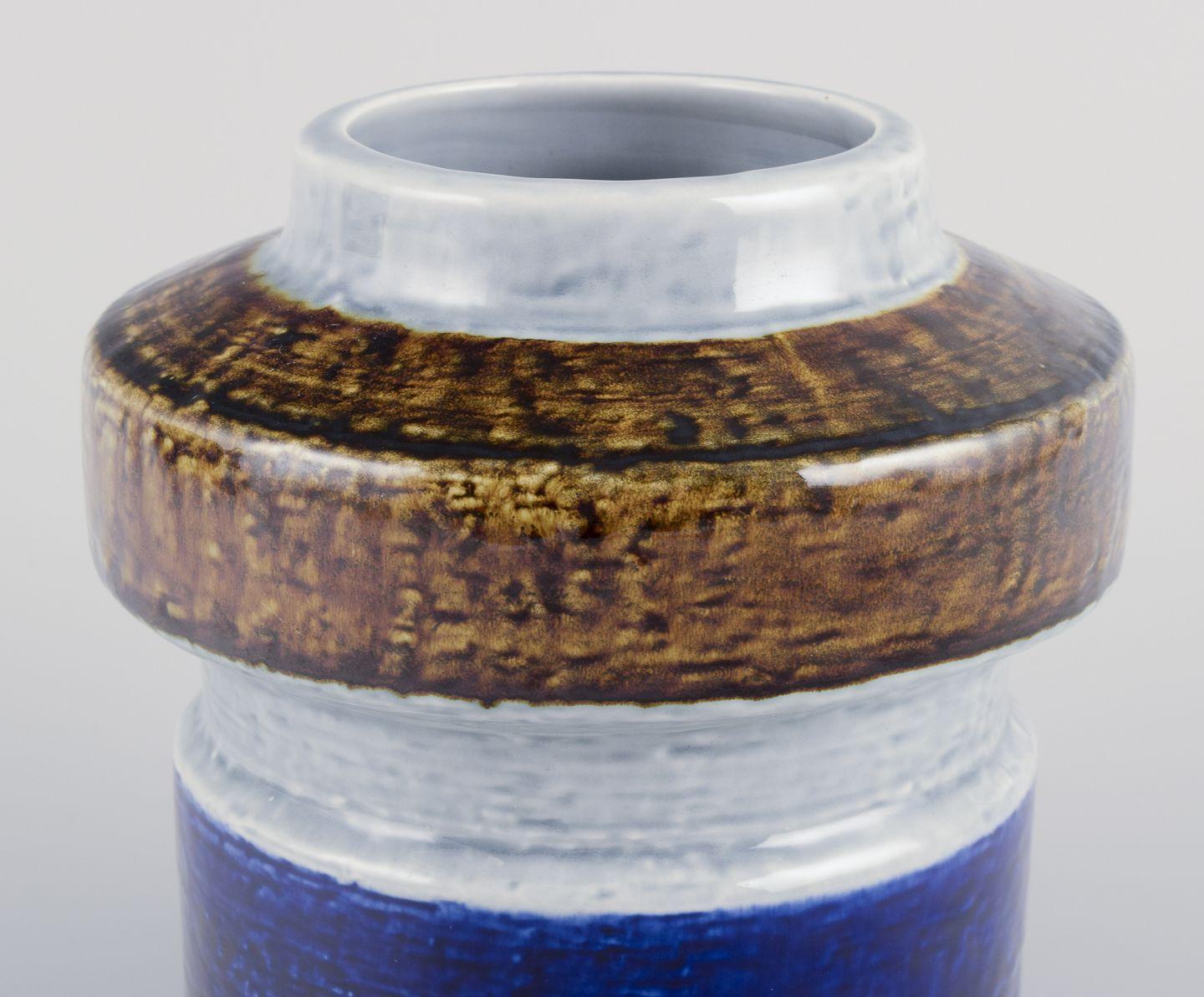 Scandinave moderne Olle Alberius pour Rörstrand. Vase en céramique 