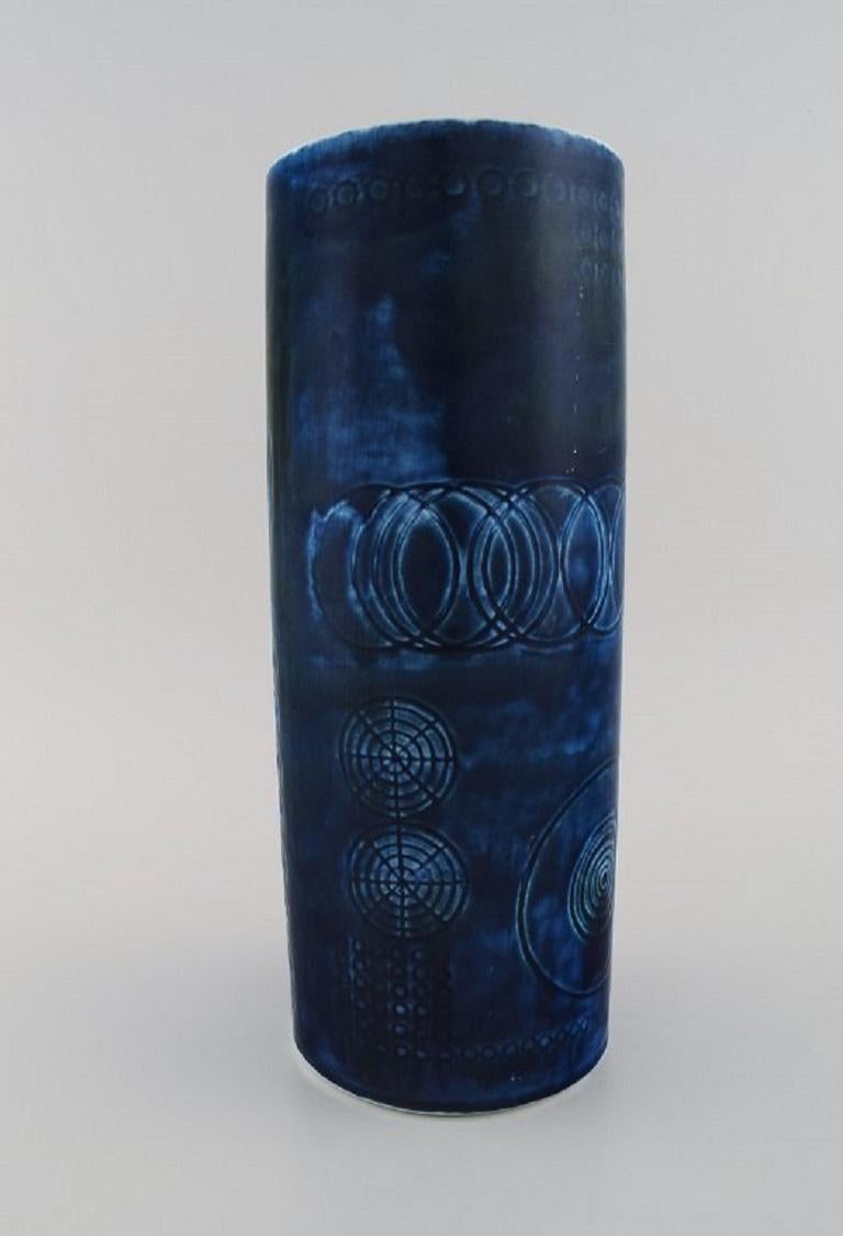 Svedese Olle Alberius per Rörstrand, Due grandi vasi Sarek in ceramica smaltata in vendita