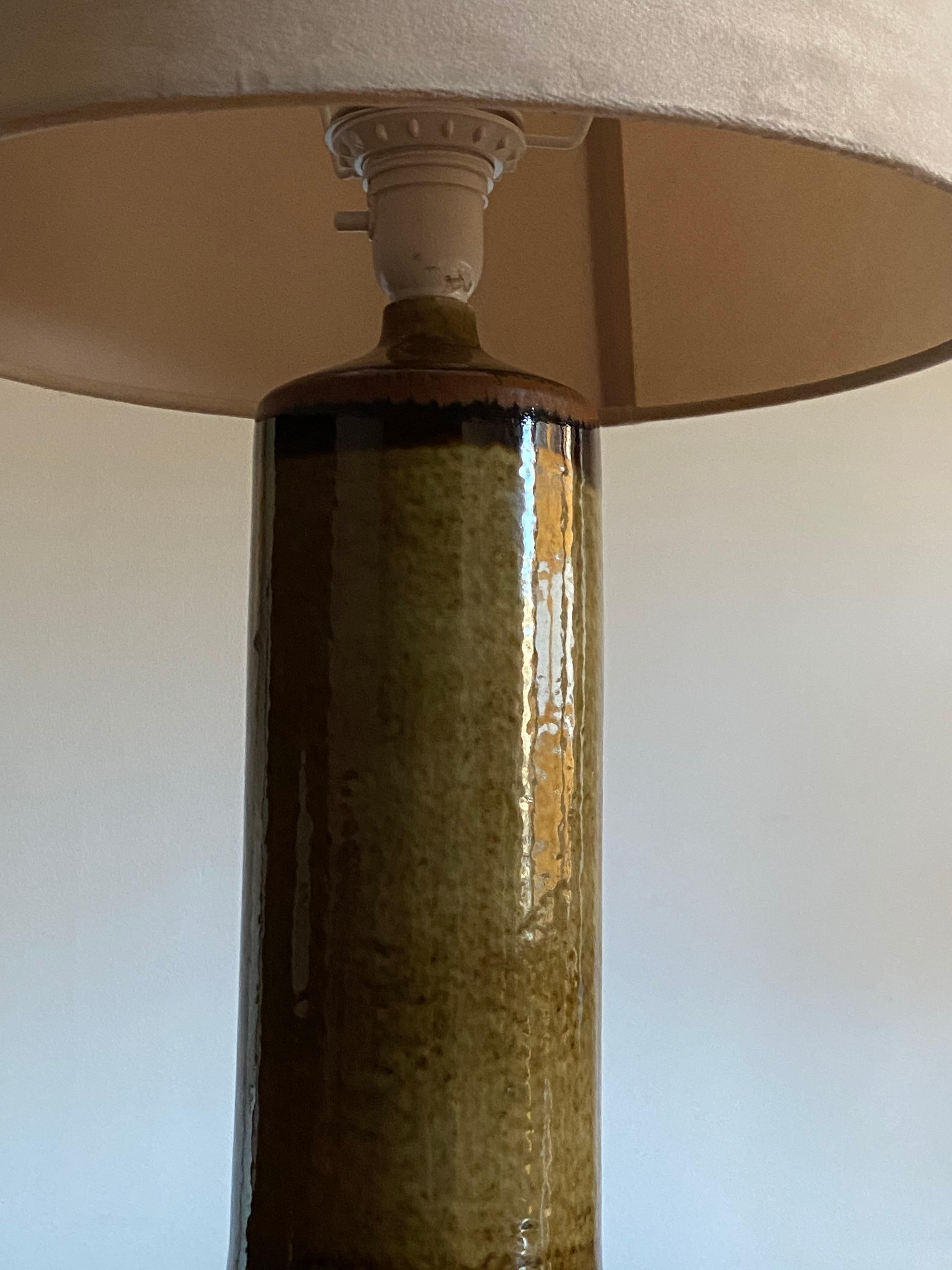 Olle Alberius, Large Table Lamp, Green-Glazed Stoneware, Rörstrand, Sweden 1960s In Good Condition In High Point, NC