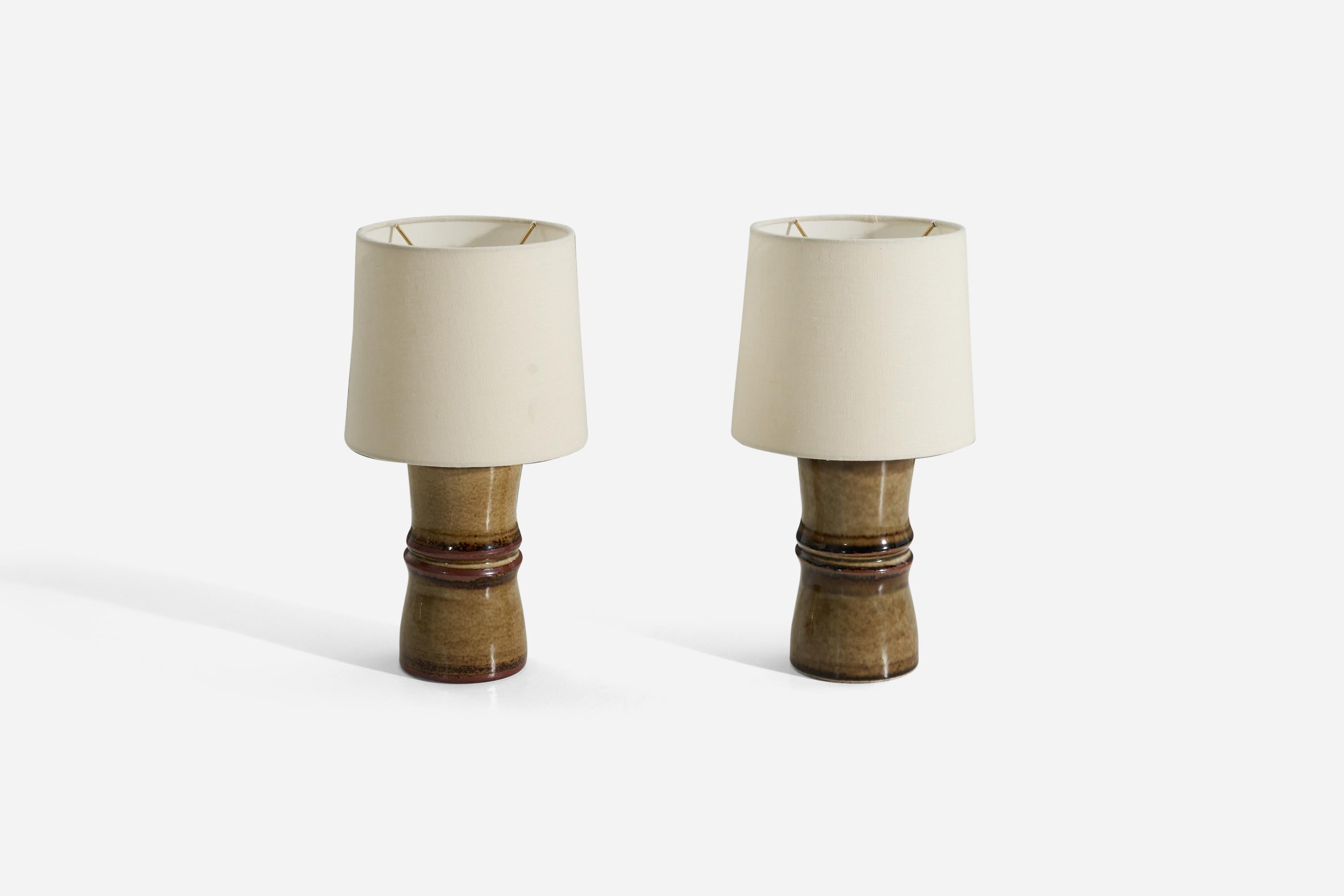 Olle Alberius, Pair of  Table Lamp, Glazed Stoneware, Rörstrand, Sweden 1960s In Good Condition For Sale In High Point, NC