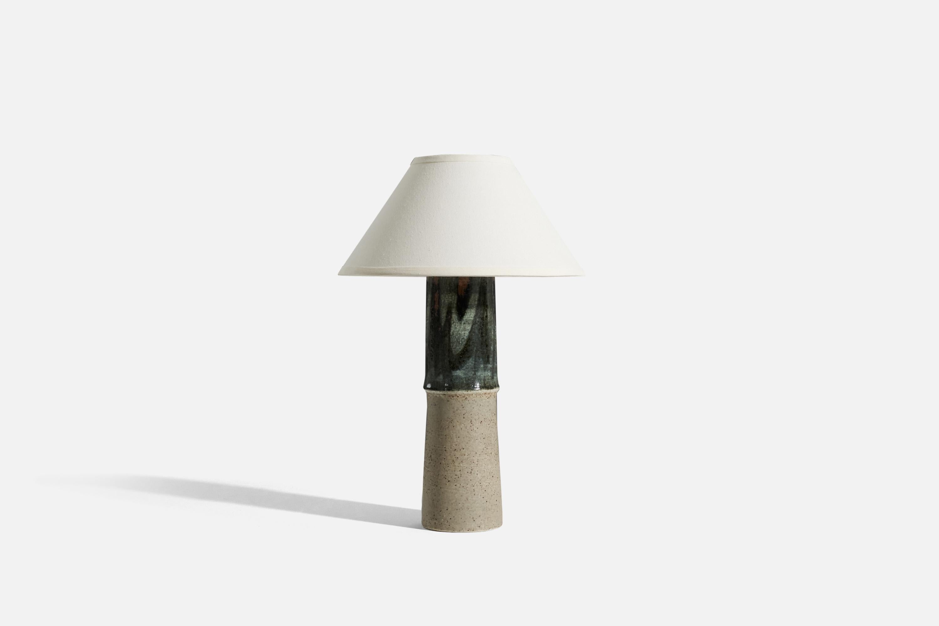 Mid-Century Modern Olle Alberius, Table Lamp, Stoneware, Green Glazed, Rörstrand, Sweden, 1960s For Sale