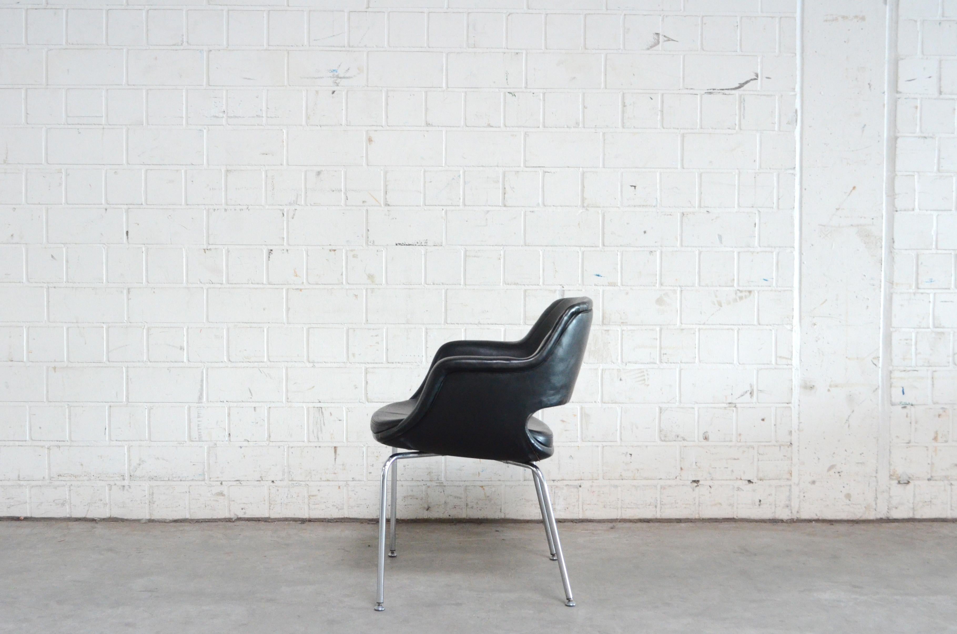 20th Century Olli Mannermaa 3 Leather Kilta Chair by Eugen Schmidt & Cassina Martela For Sale