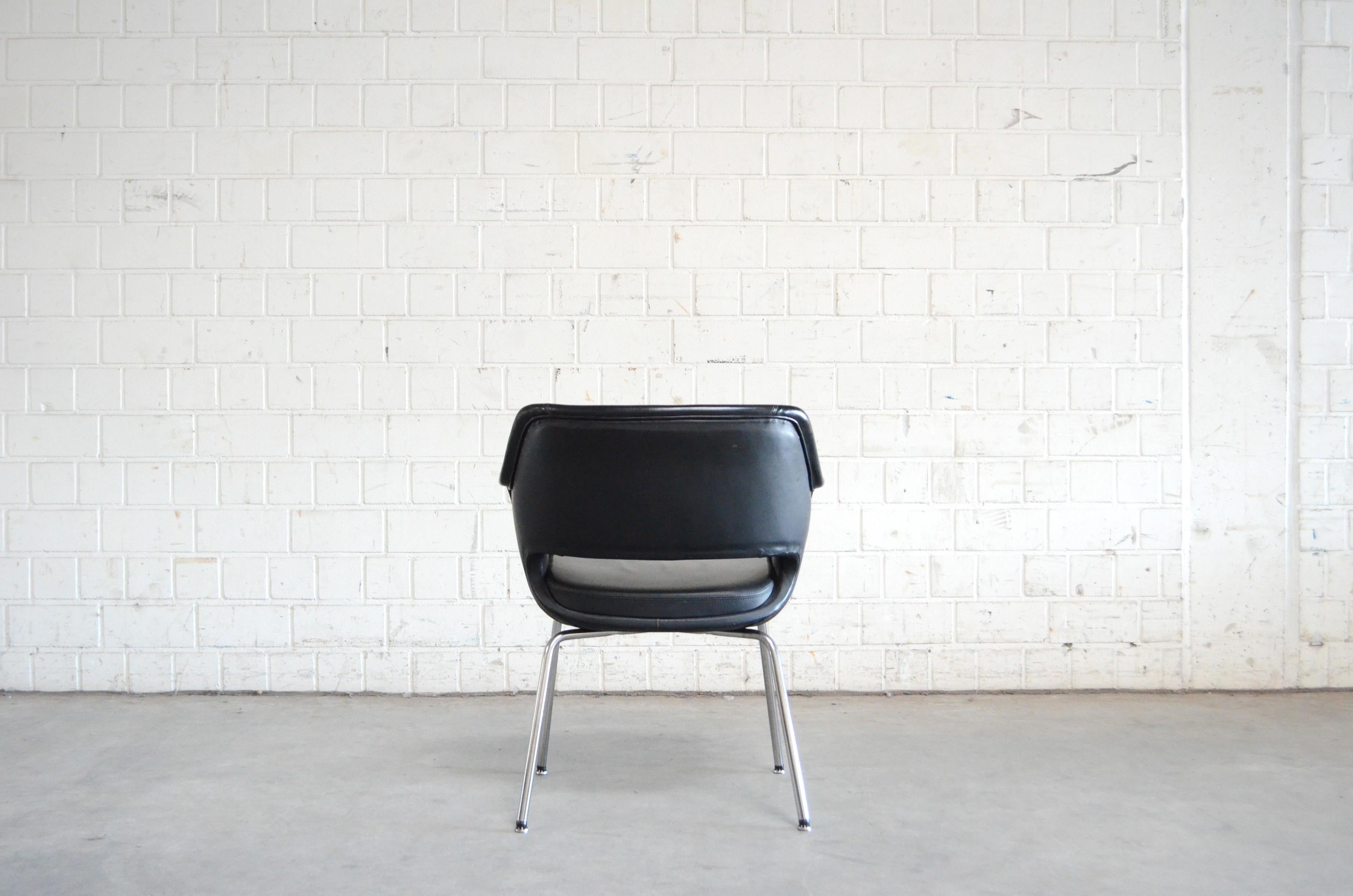 Steel Olli Mannermaa Leather Kilta Chair by Eugen Schmidt & Cassina Martela