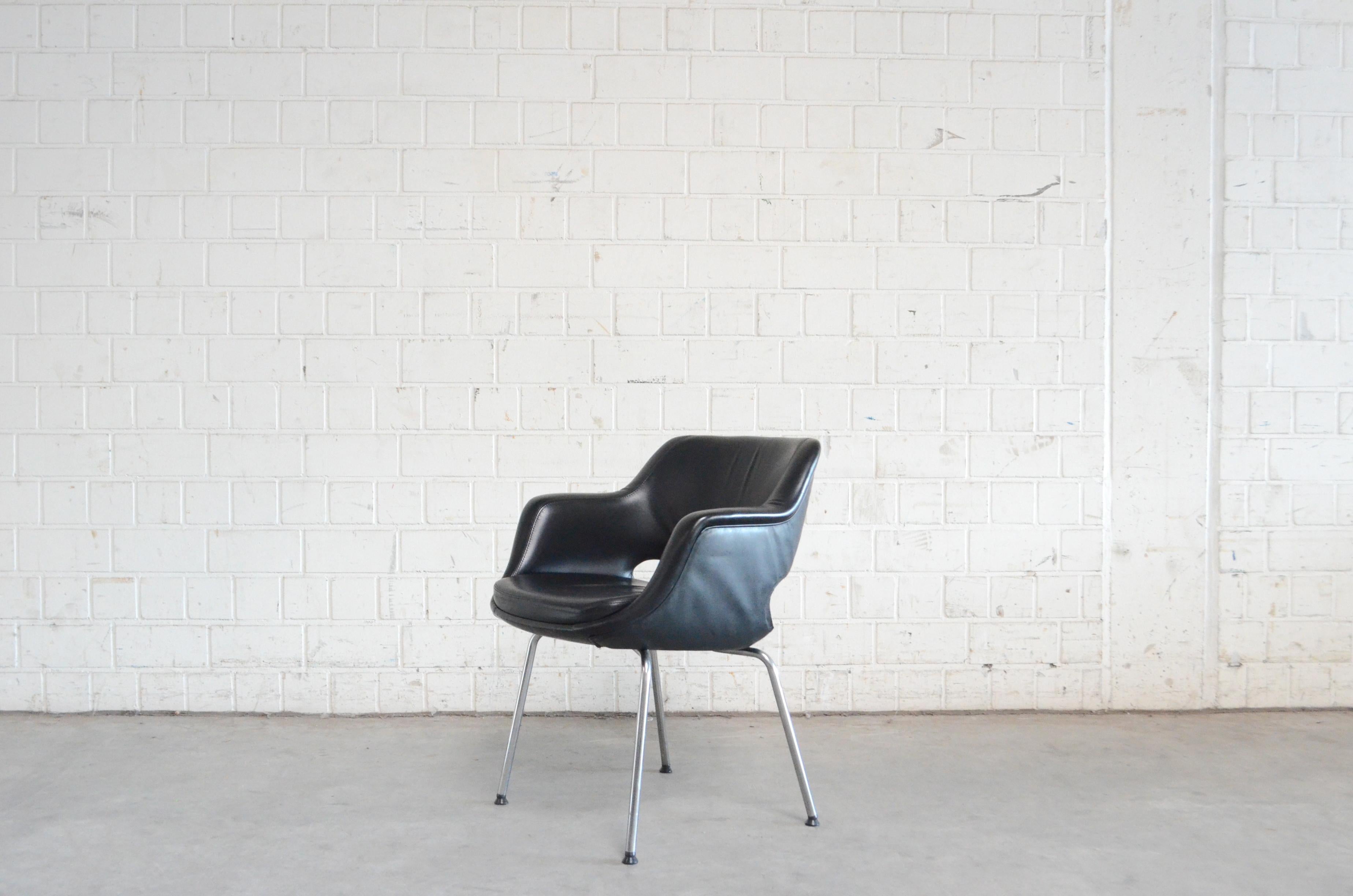Olli Mannermaa Pair of Leather Kilta Chair by Eugen Schmidt & Cassina Martela For Sale 9