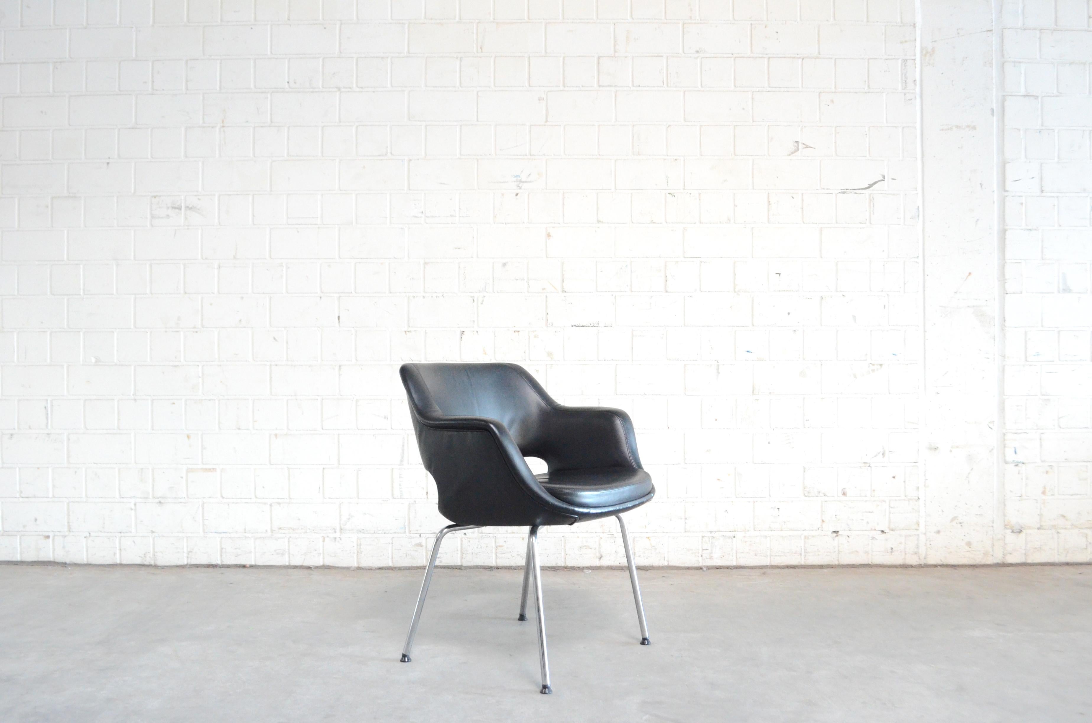 Olli Mannermaa Pair of Leather Kilta Chair by Eugen Schmidt & Cassina Martela For Sale 8