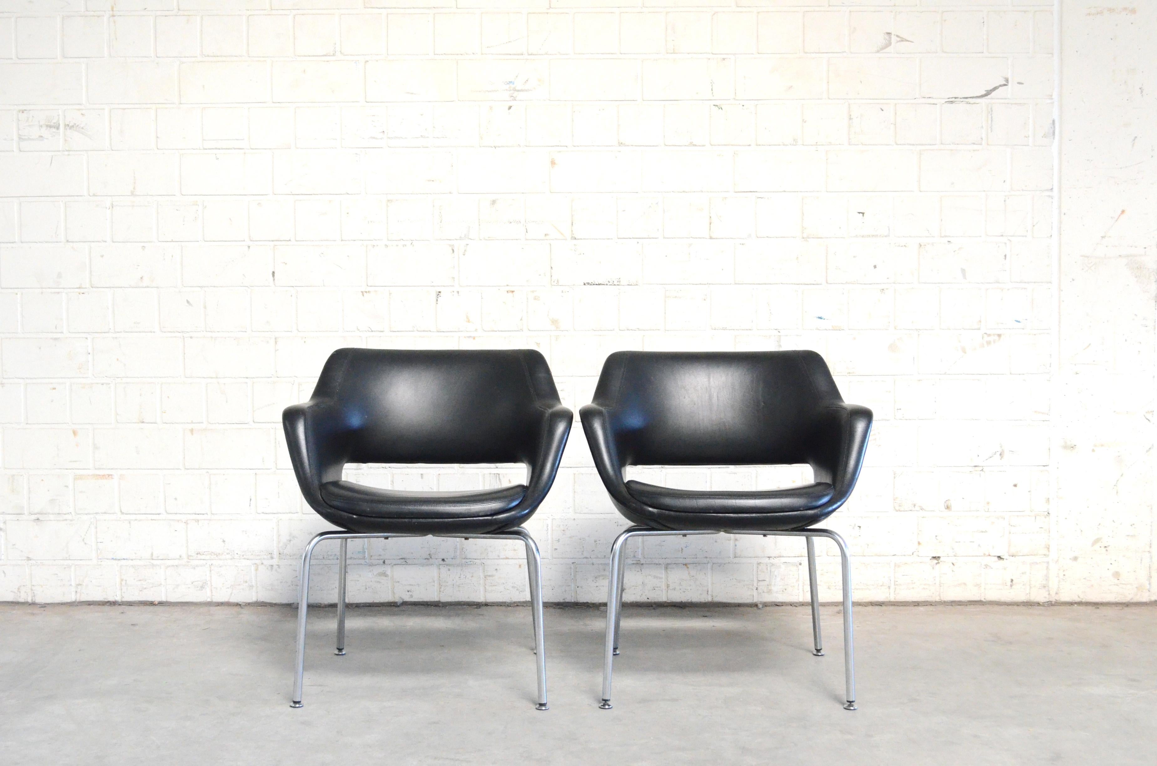 Mid-Century Modern Olli Mannermaa Pair of Leather Kilta Chair by Eugen Schmidt & Cassina Martela For Sale