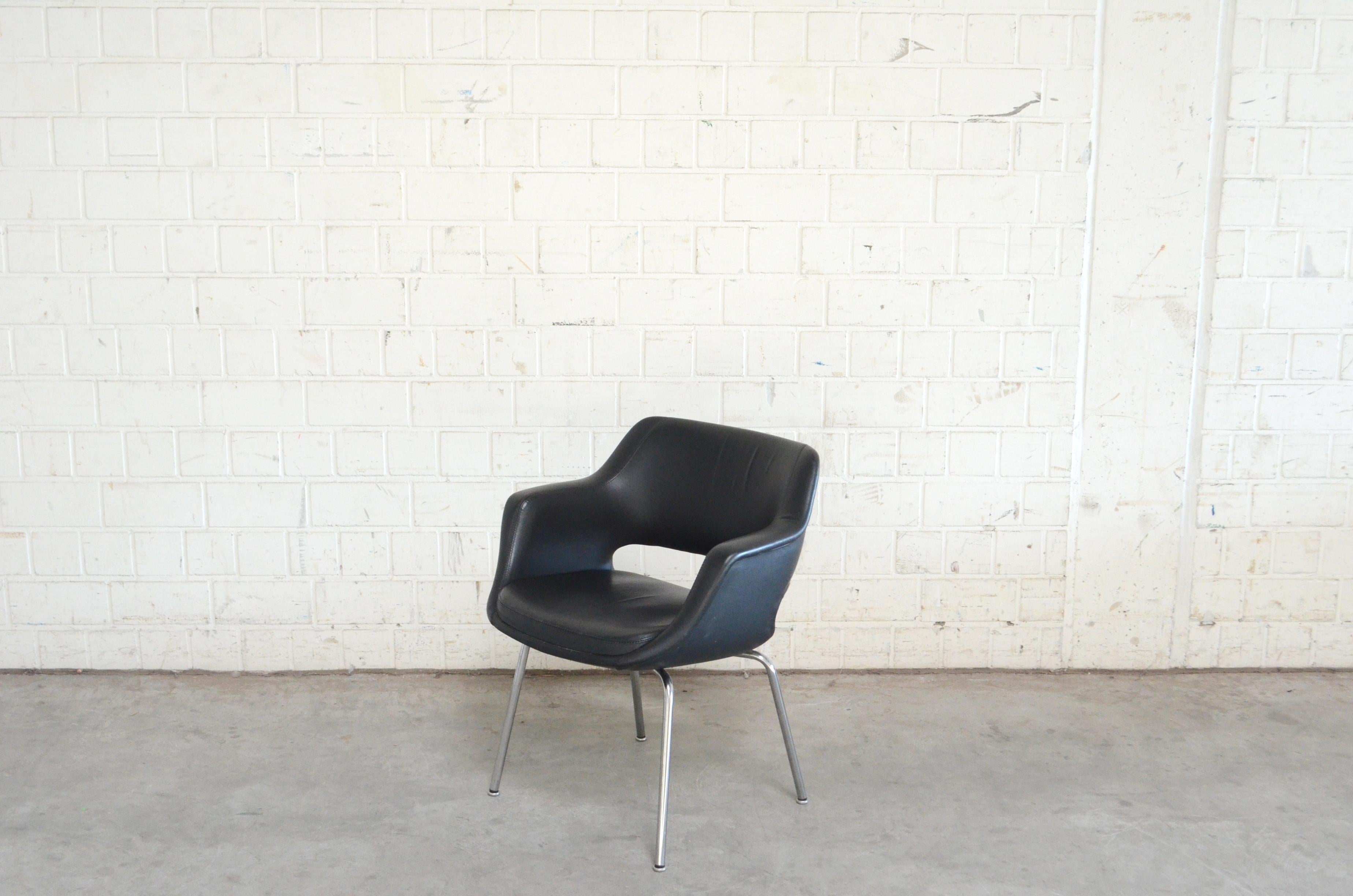 Olli Mannermaa Set of 4 Leather Kilta Chair by Eugen Schmidt & Cassina Martela In Good Condition For Sale In Munich, Bavaria