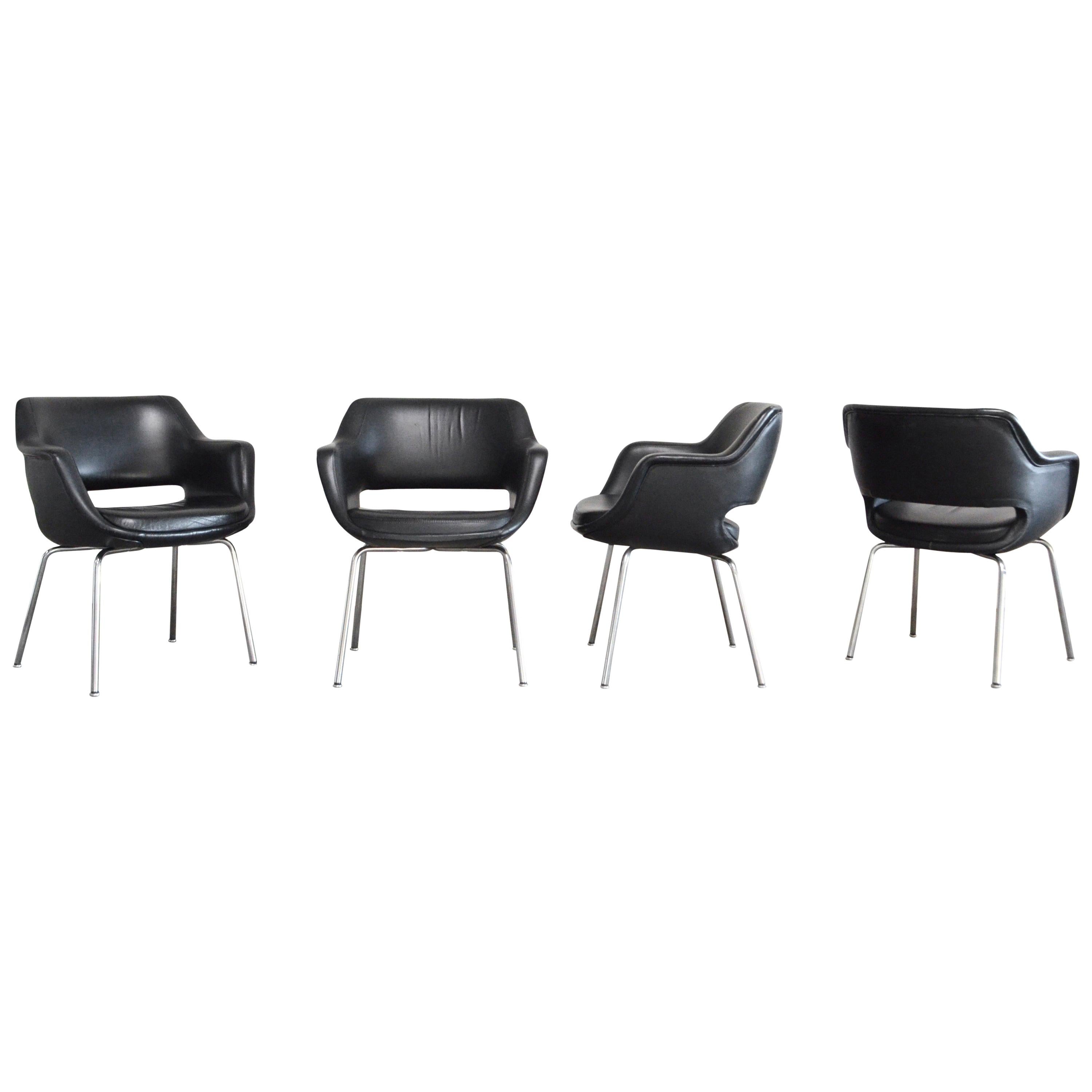 Olli Mannermaa 4er-Set Kilta-Sessel aus Leder von Eugen Schmidt & Cassina Martela im Angebot