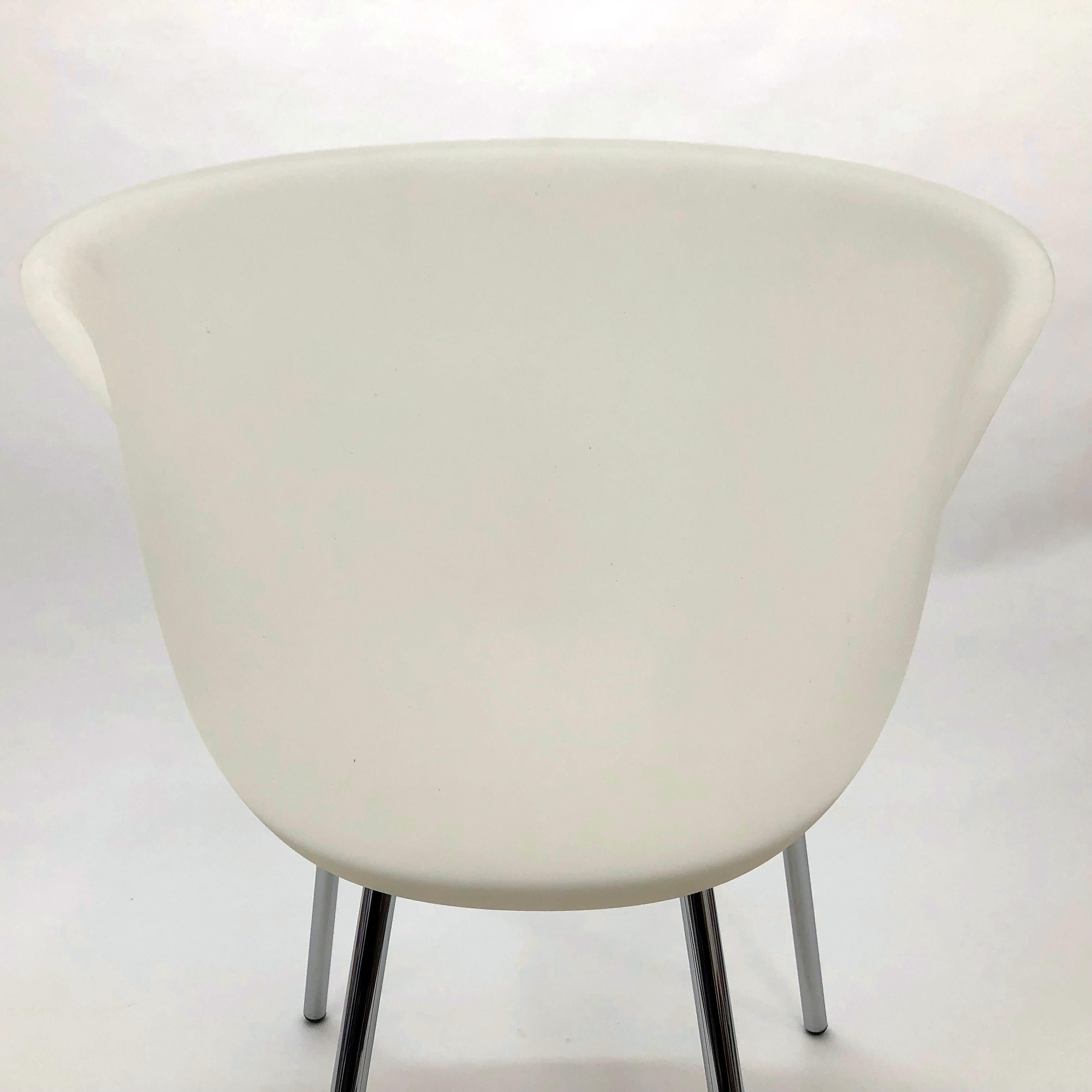 Modern Olo Chair by Andrew Jones for Keilhauer For Sale