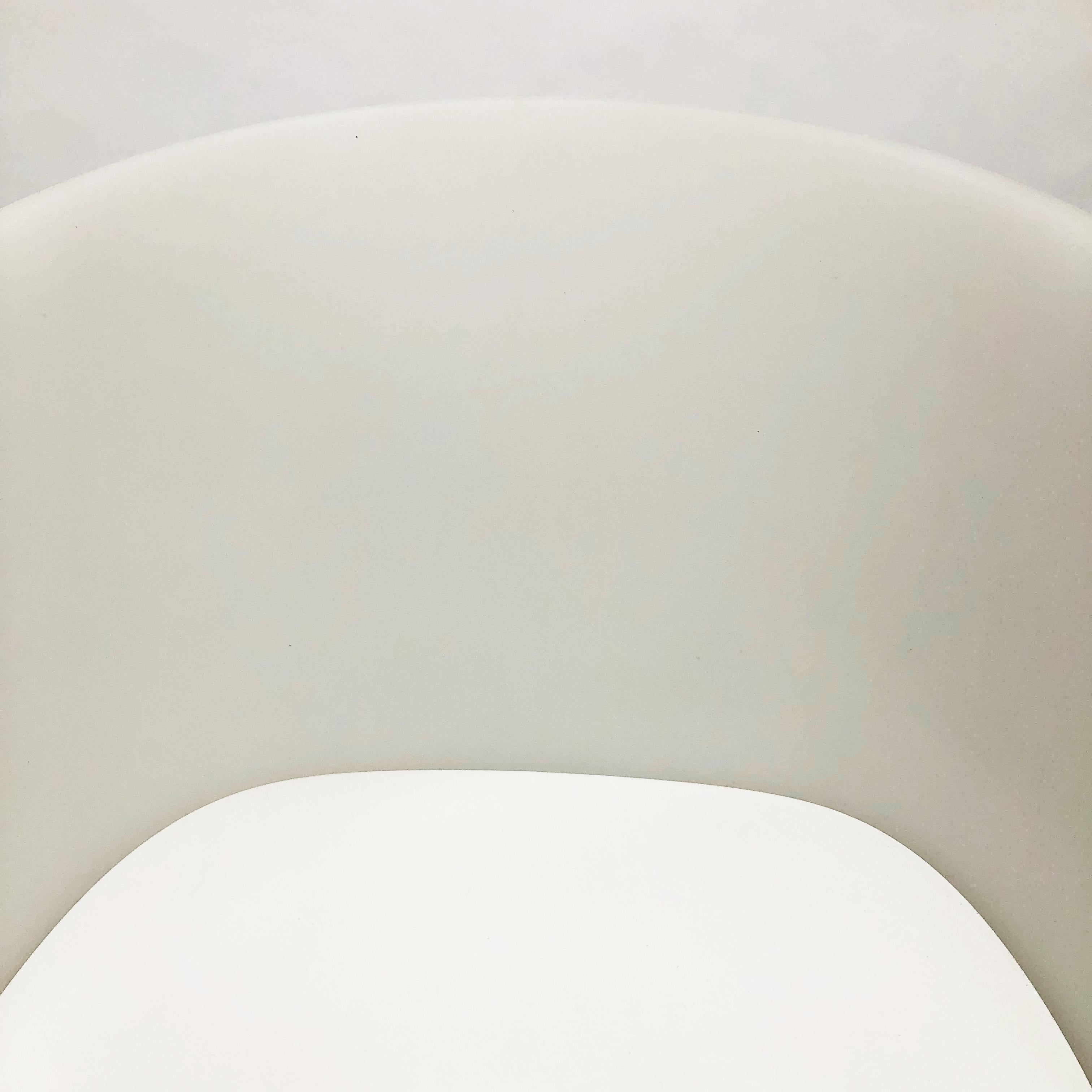 Contemporary Olo Chair by Andrew Jones for Keilhauer For Sale