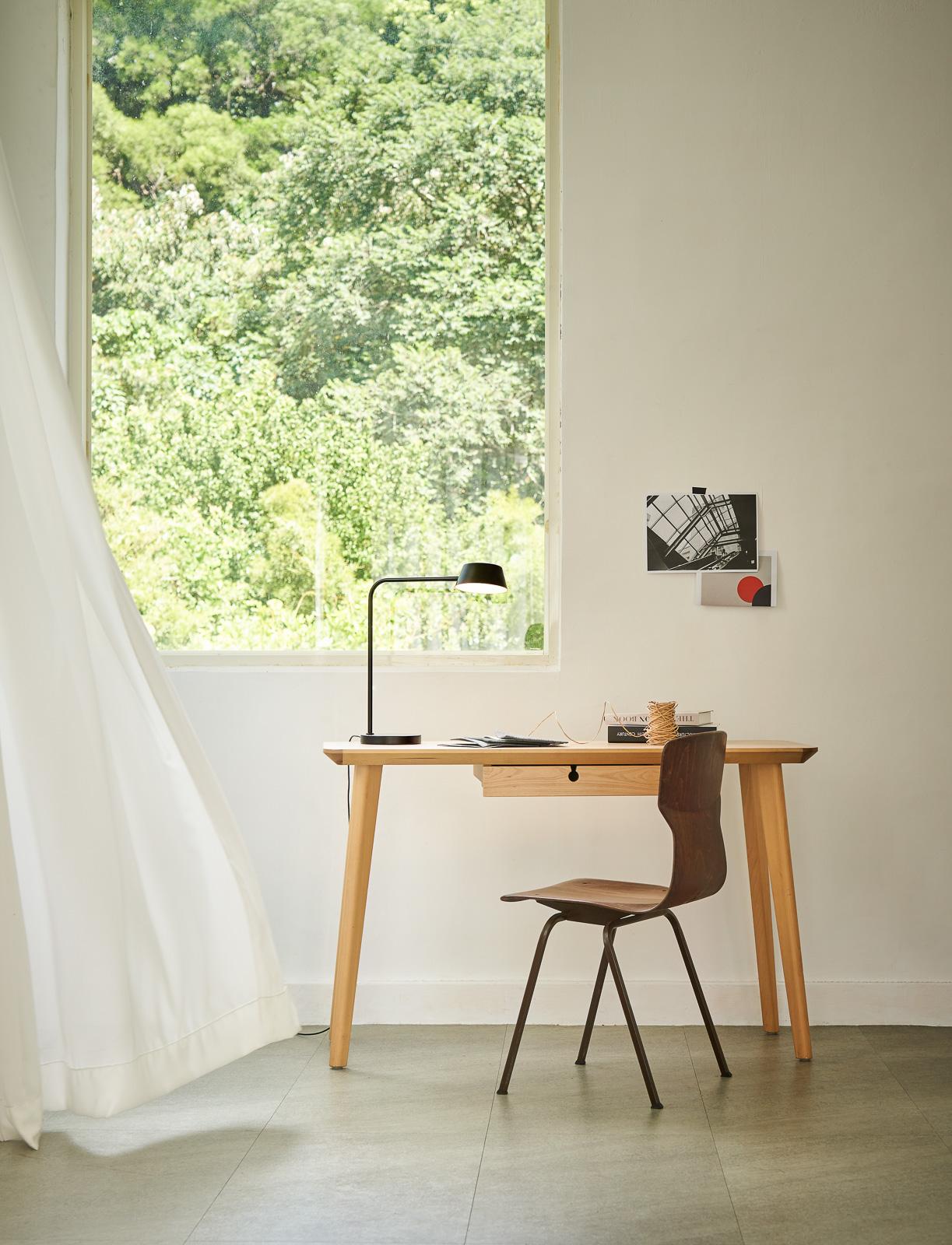 XXIe siècle et contemporain Lampe de table OLO en vente