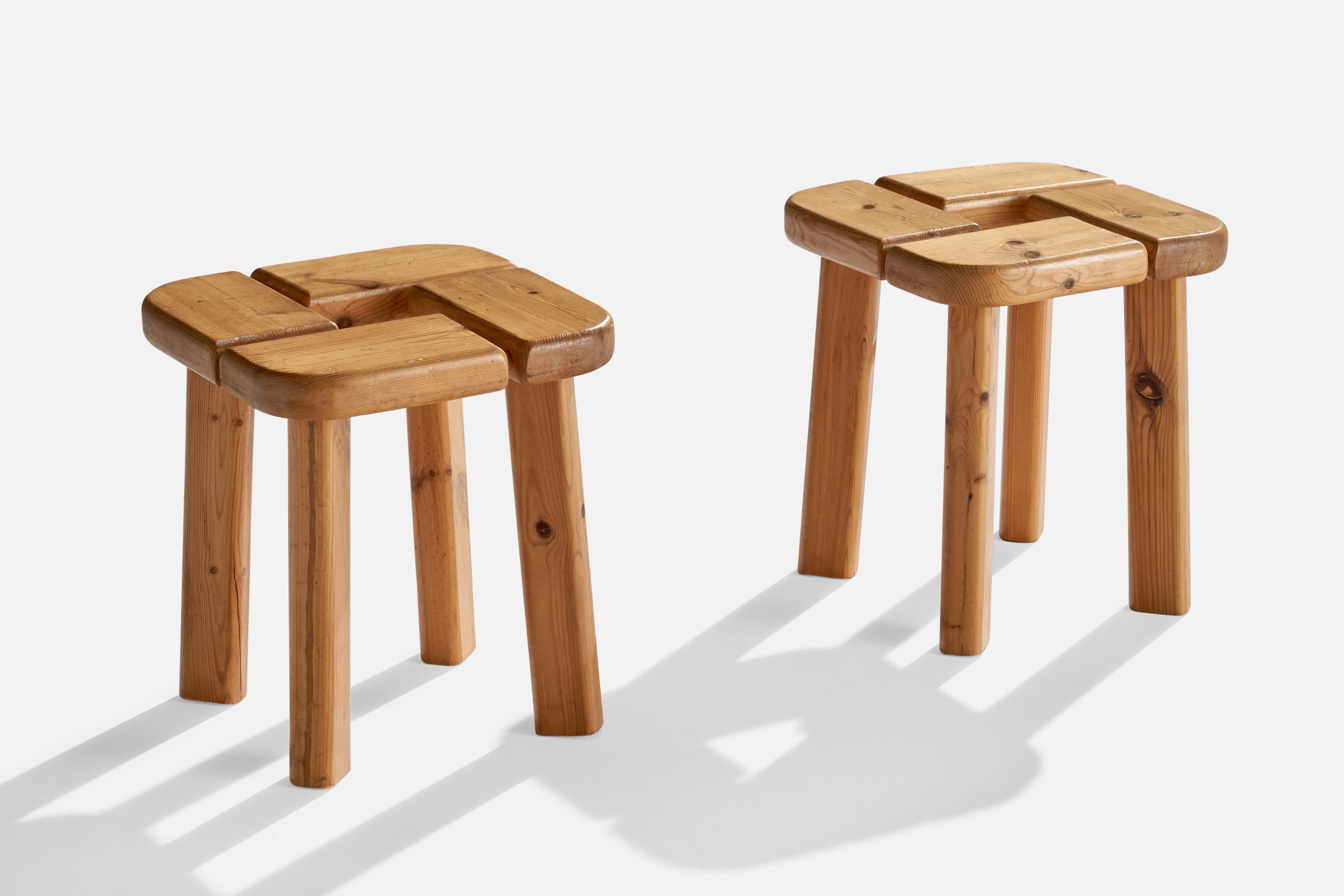 A pair of pine stools attributed to Olof Ottelin, produced by Finnsauna Lagerholm, Finland, c. 1970s.

