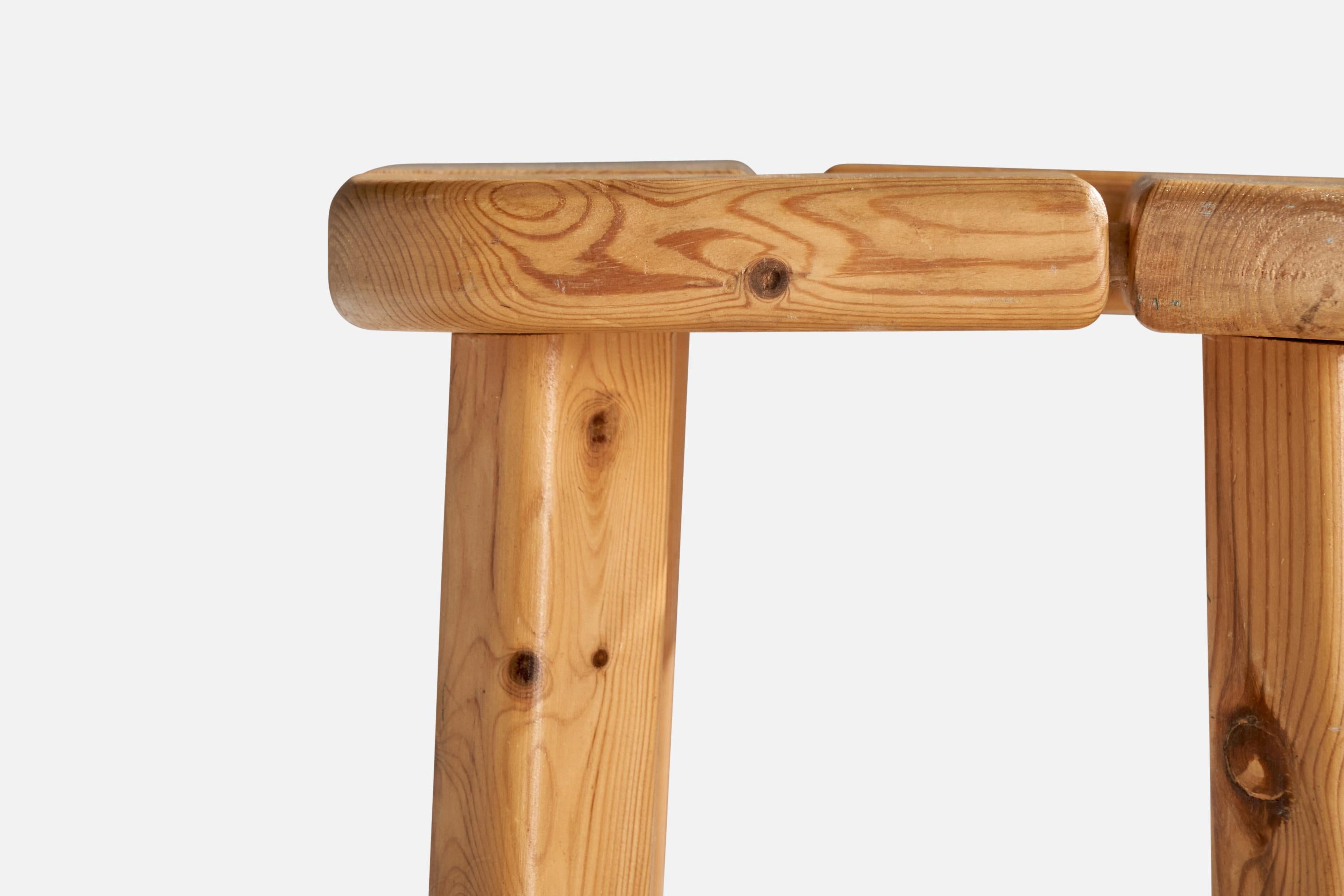 Olof Ottelin Attribution, Stools, Pine, Finland, 1970s For Sale 1