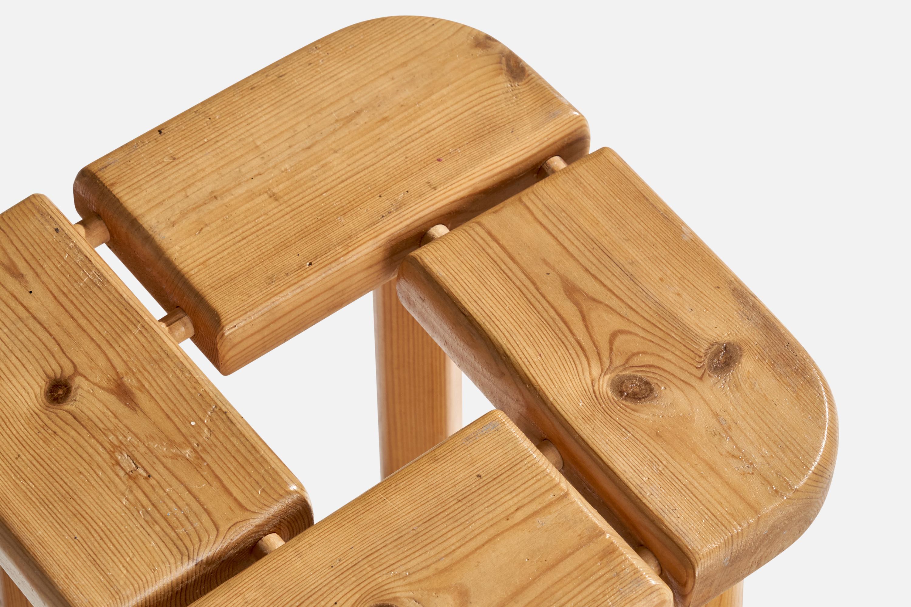 Olof Ottelin Attribution, Stools, Pine, Finland, 1970s For Sale 2