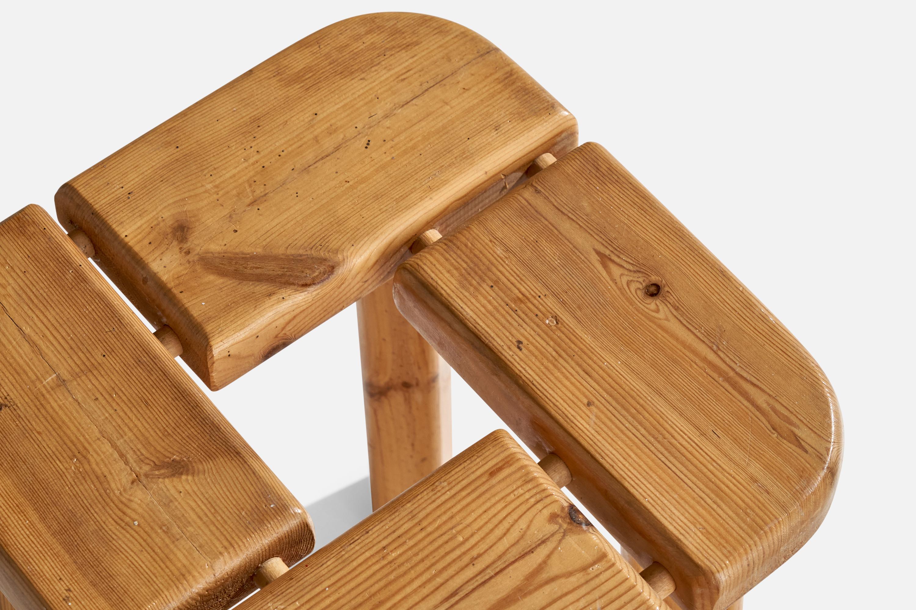 Olof Ottelin Attribution, Stools, Pine, Finland, 1970s For Sale 3