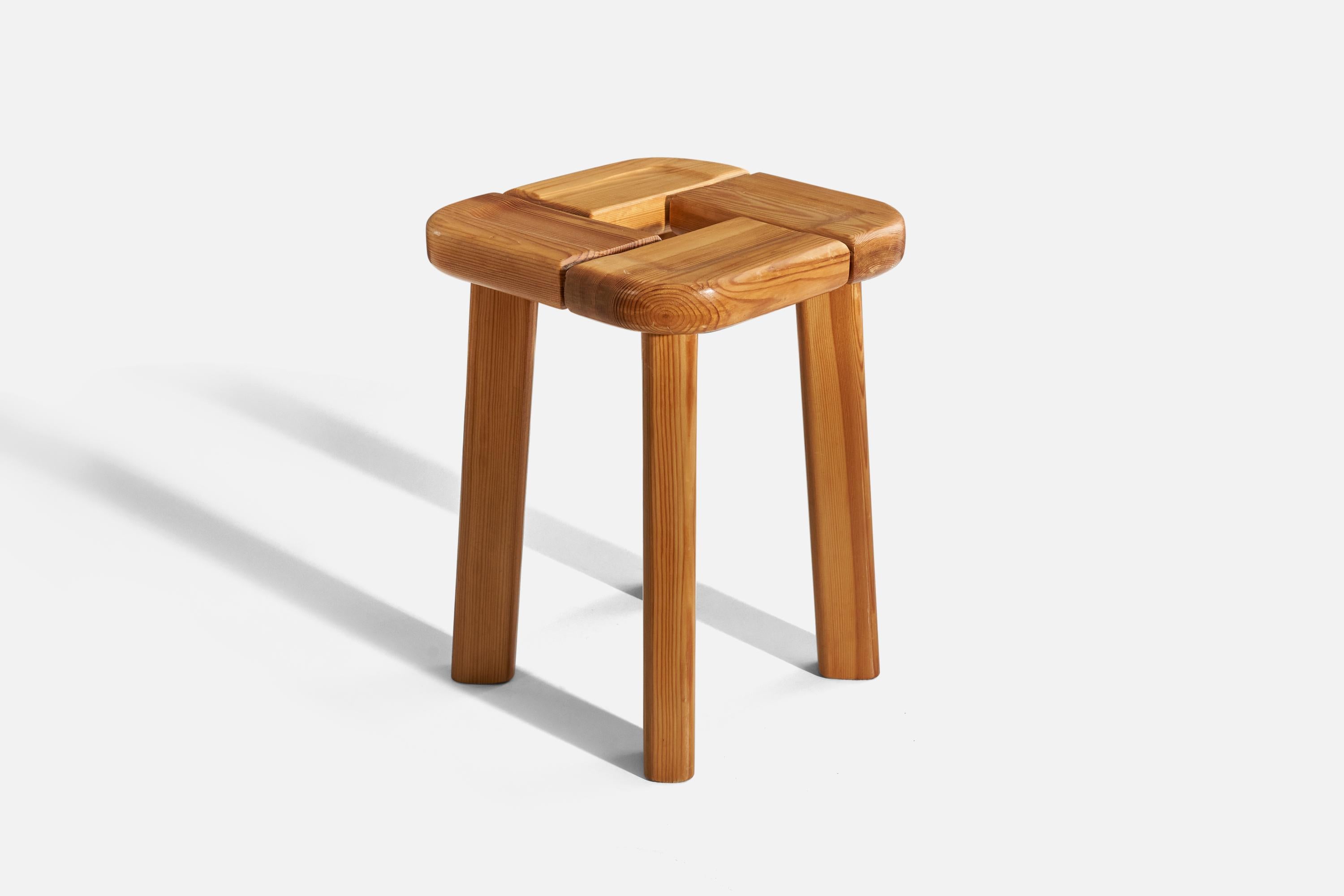 pine stools