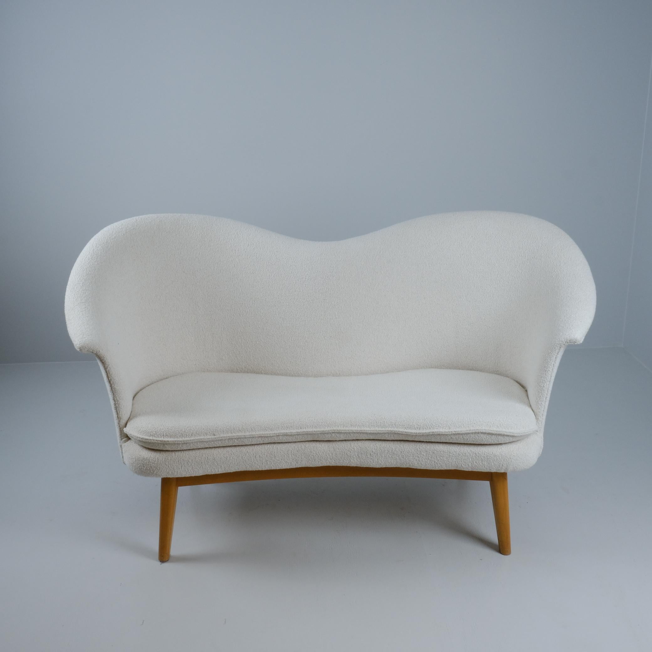 Olof Ottelin White Duetto Sofa / Loveseat for Stockmann Finland, 1960s Bon état - En vente à Helsinki, FI
